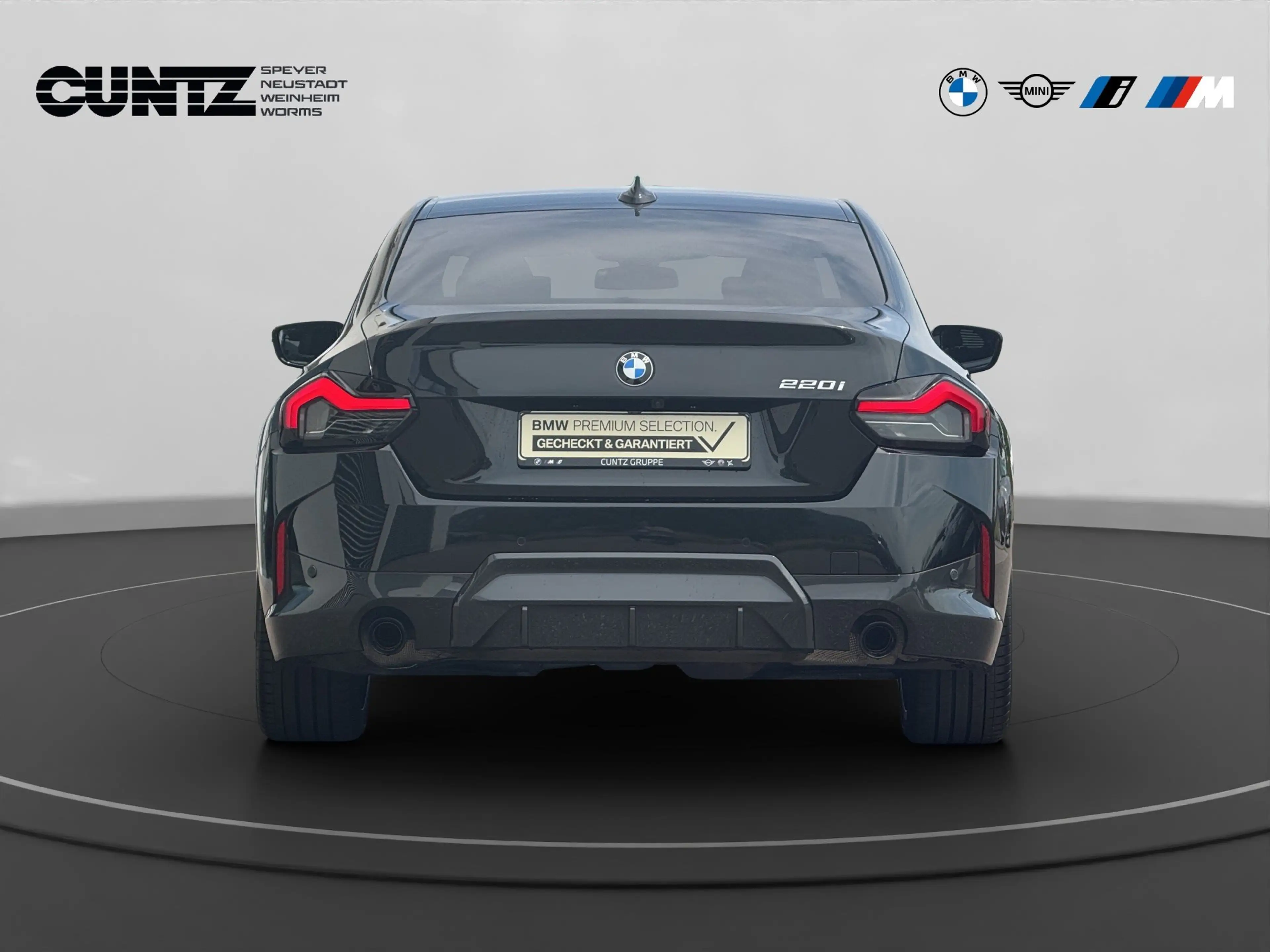 BMW 220 i M Paket Head-Up Drive/Parkassist HiFi DAB — photo 7
