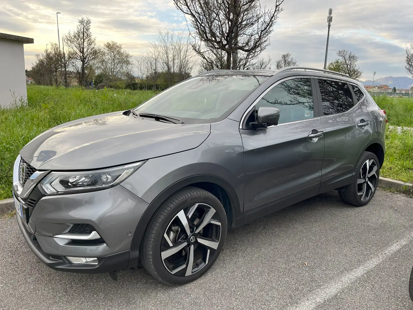 Nissan Qashqai Qashqai 1.7 dci Tekna 4wd 150cv cvt Grigio - 1