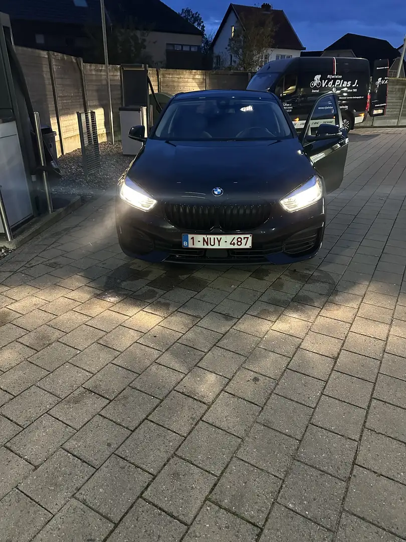 BMW 116 116d Sport Line - 1
