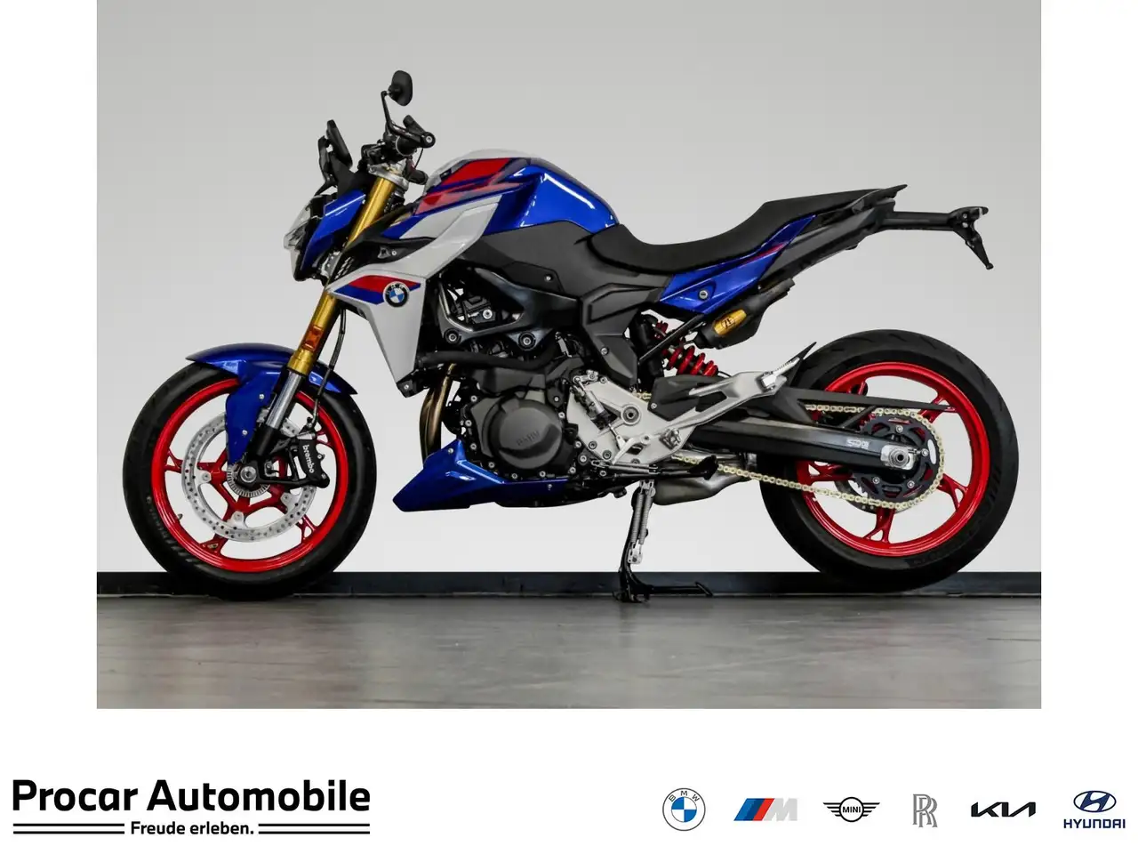 BMW F 900 R