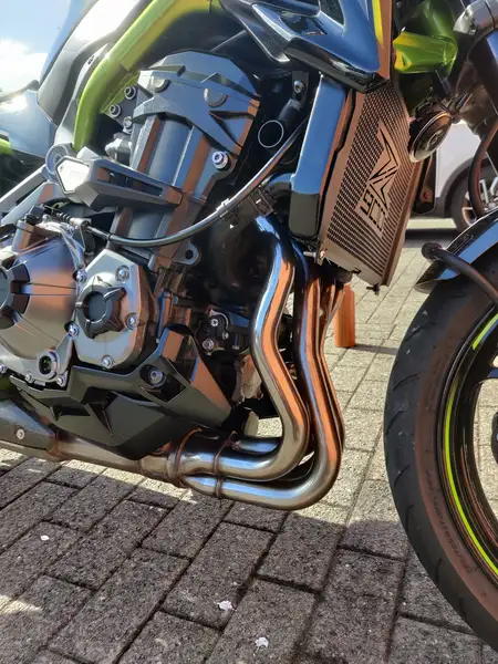 Kawasaki Z900 - foto 3