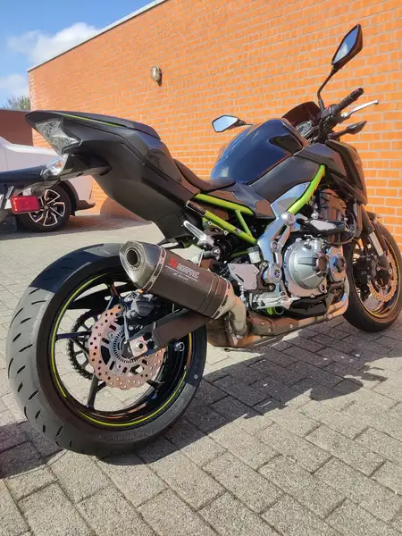 Kawasaki Z900 - foto 2