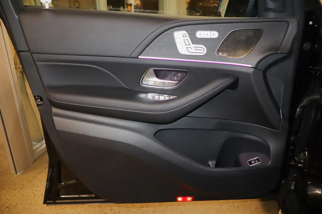 Mercedes-Benz GLE снимка Mercedes-Benz GLE