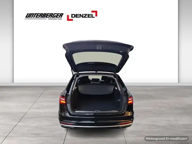 Audi A4 view 12