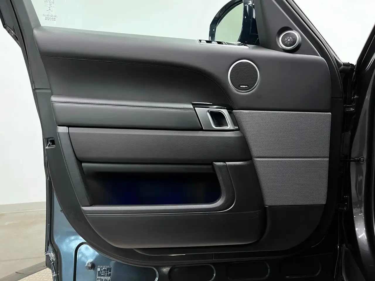Land Rover Range Rover Sport снимка Land Rover Range Rover Sport