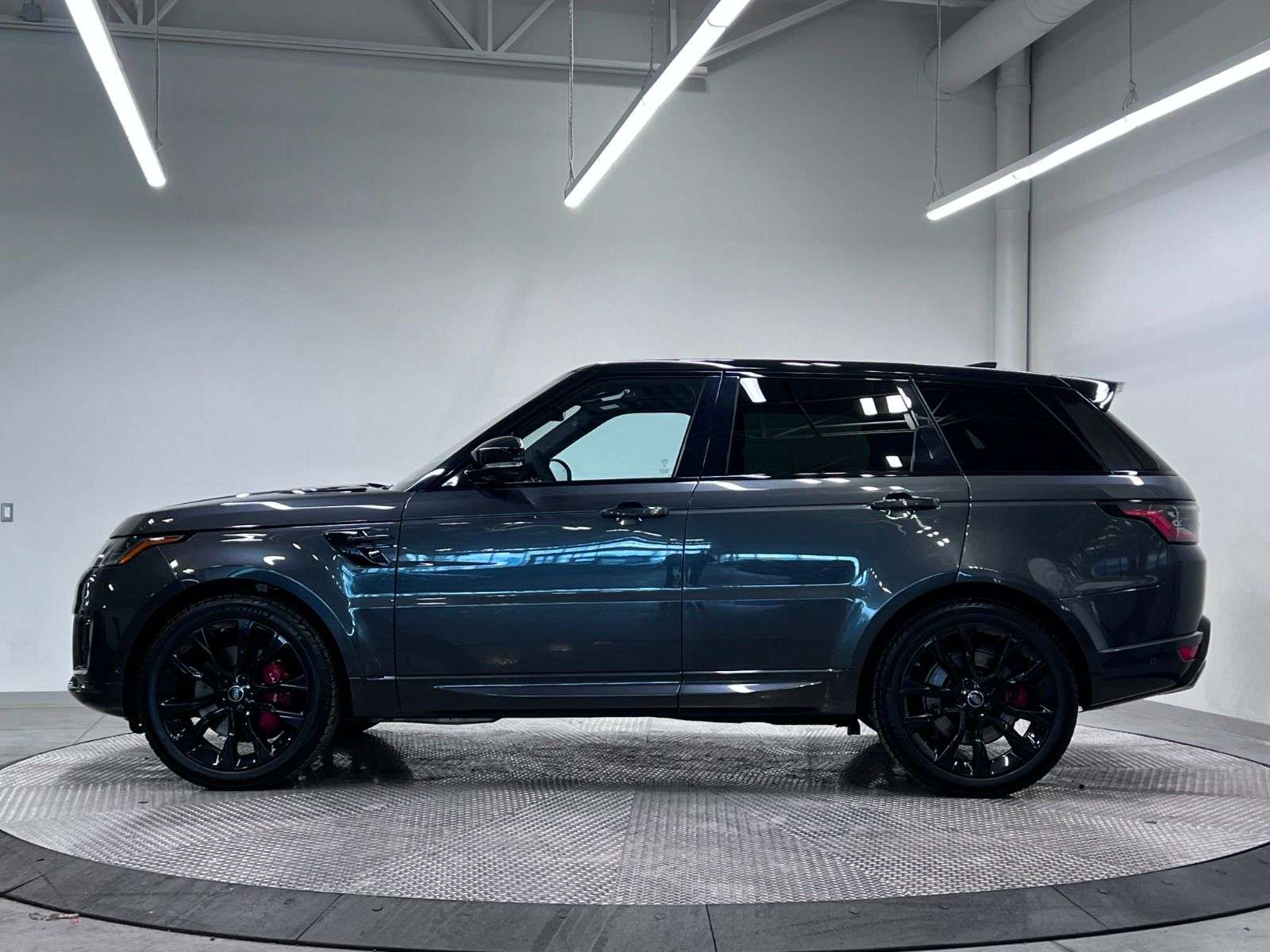 2020 Land Rover Range Rover Sport HST | CENTER CONSOLE FRIDGE | 22 INCH WHEELS alt 2