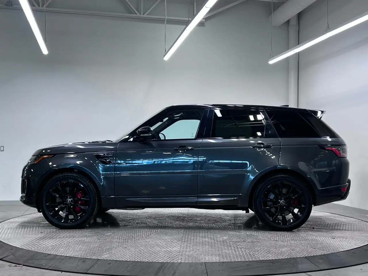 Land Rover Range Rover Sport снимка Land Rover Range Rover Sport