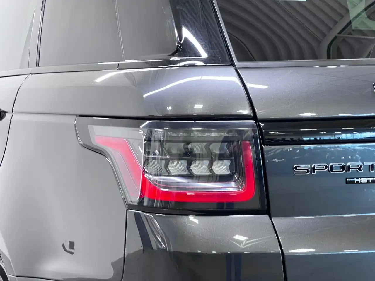 Land Rover Range Rover Sport снимка Land Rover Range Rover Sport