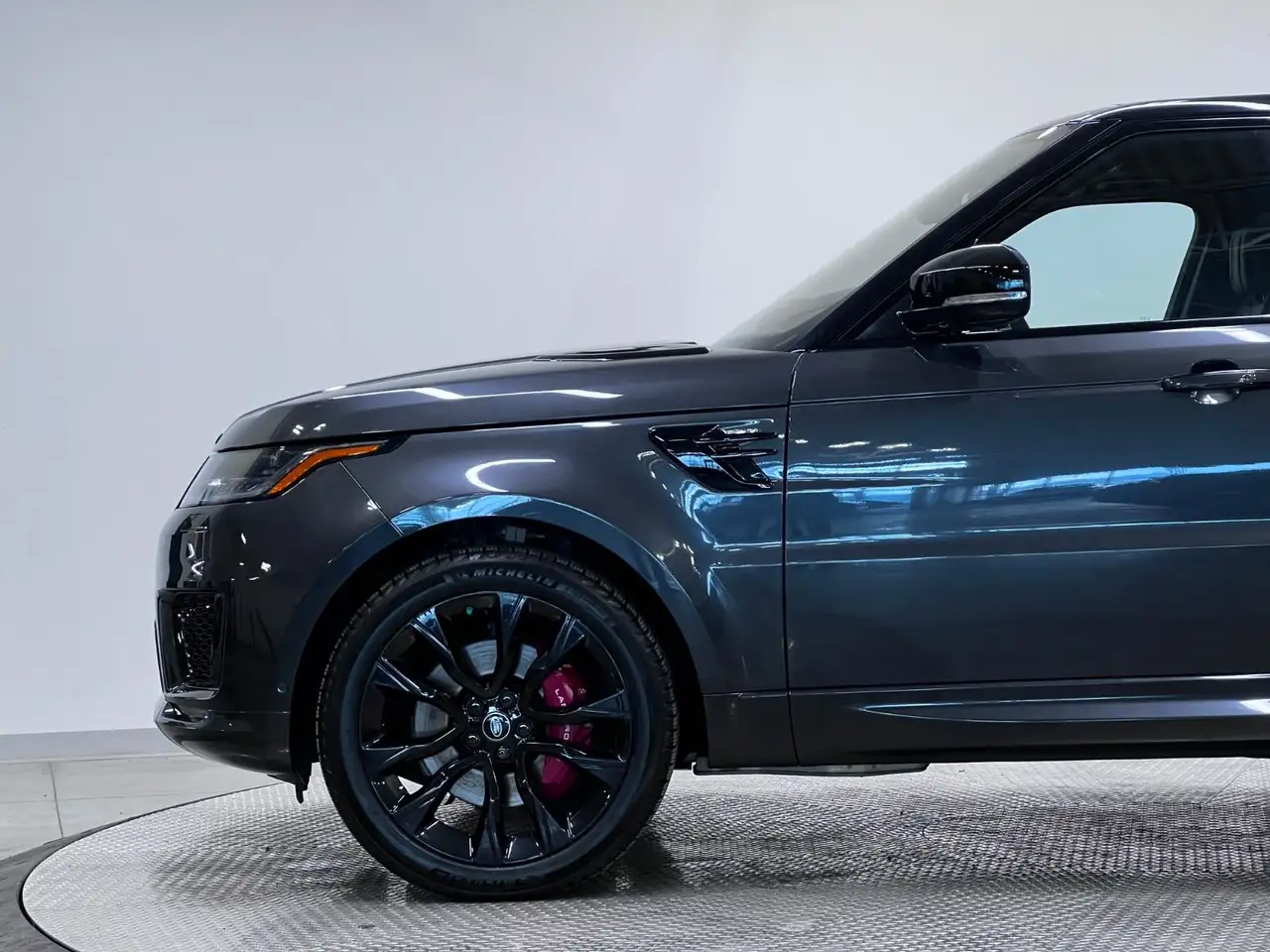 Land Rover Range Rover Sport снимка Land Rover Range Rover Sport