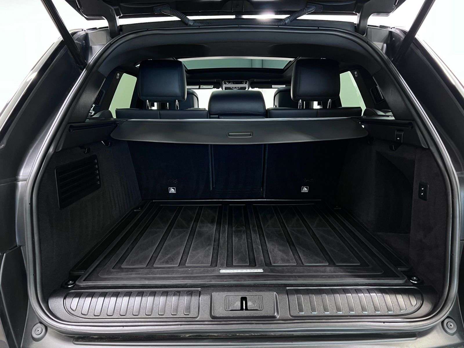 2020 Land Rover Range Rover Sport HST | CENTER CONSOLE FRIDGE | 22 INCH WHEELS thumb 34