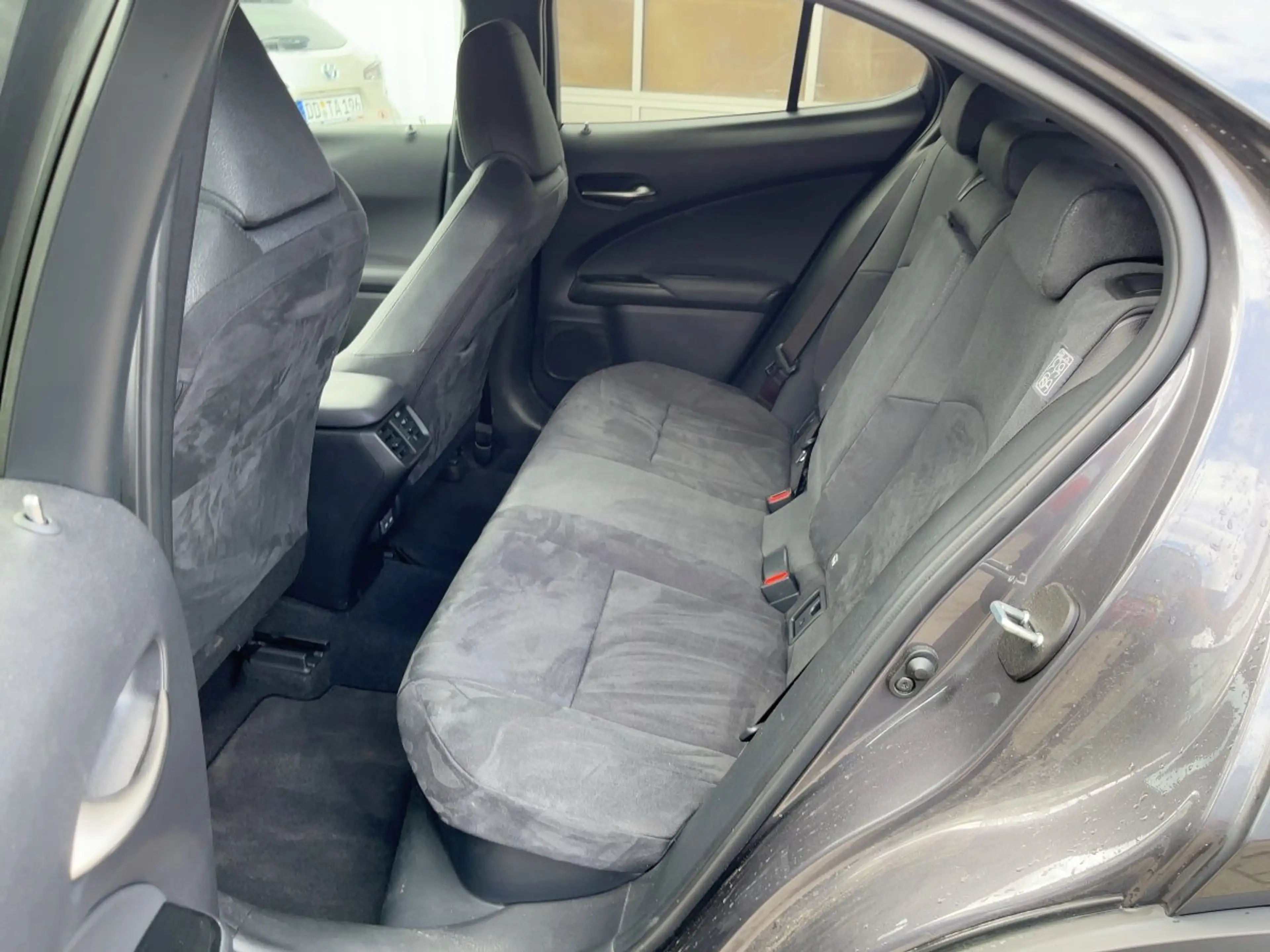 Lexus UX 250h Style Edition CloudNavi*ACC*KAM*SHZ — photo 8