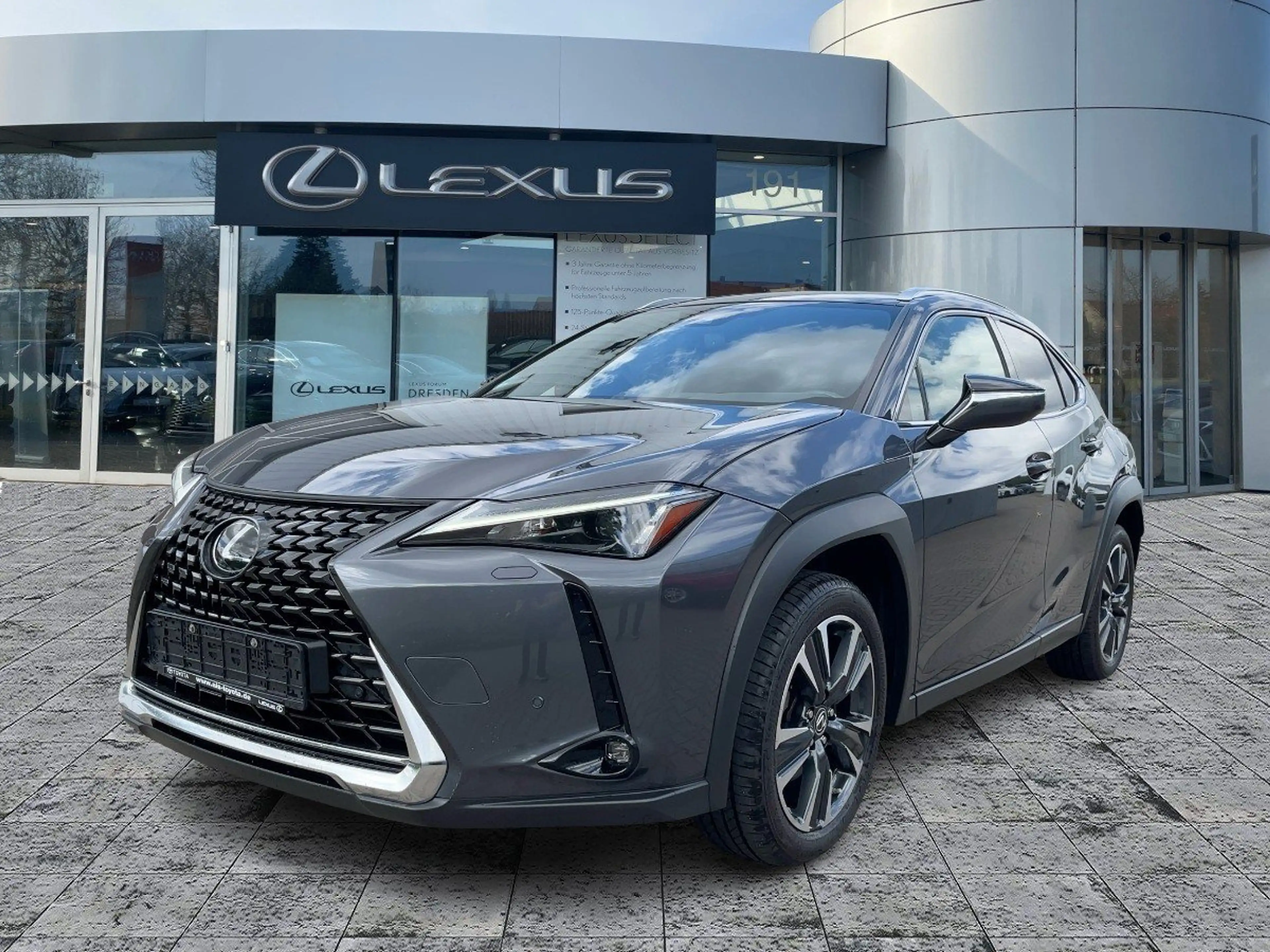 Lexus UX 250h Style Edition CloudNavi*ACC*KAM*SHZ — photo 2