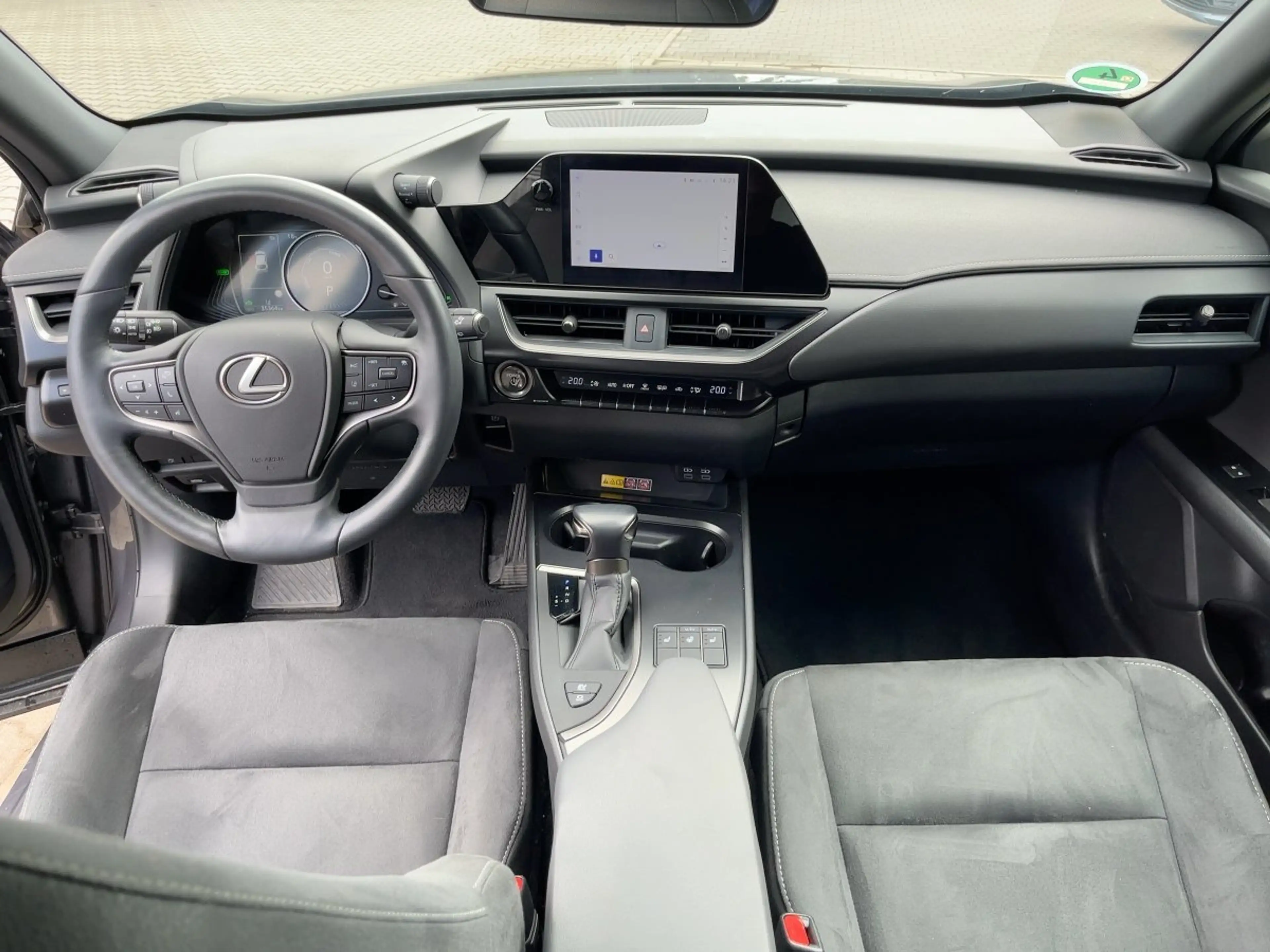 Lexus UX 250h Style Edition CloudNavi*ACC*KAM*SHZ — photo 10