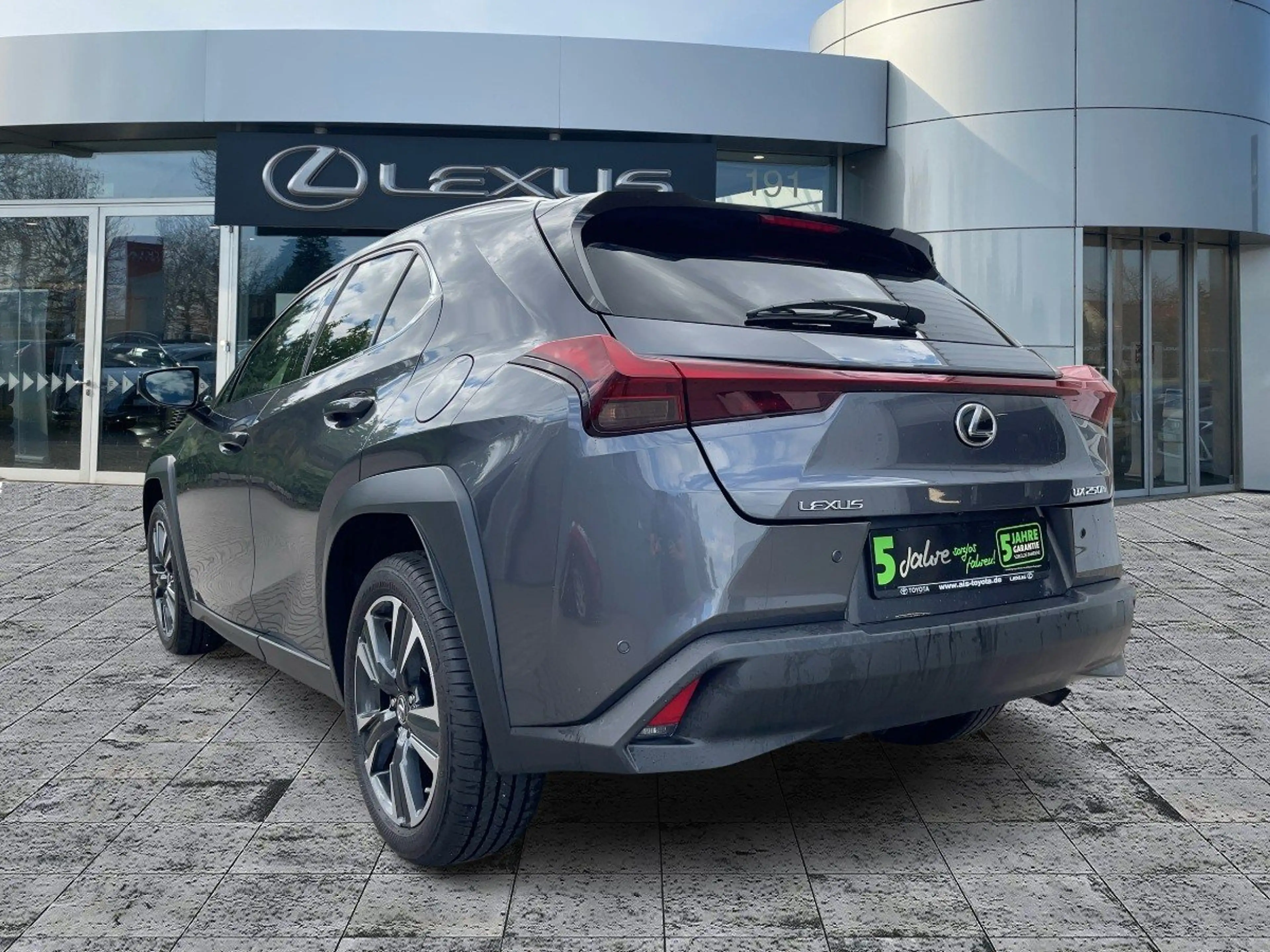 Lexus UX 250h Style Edition CloudNavi*ACC*KAM*SHZ — photo 4