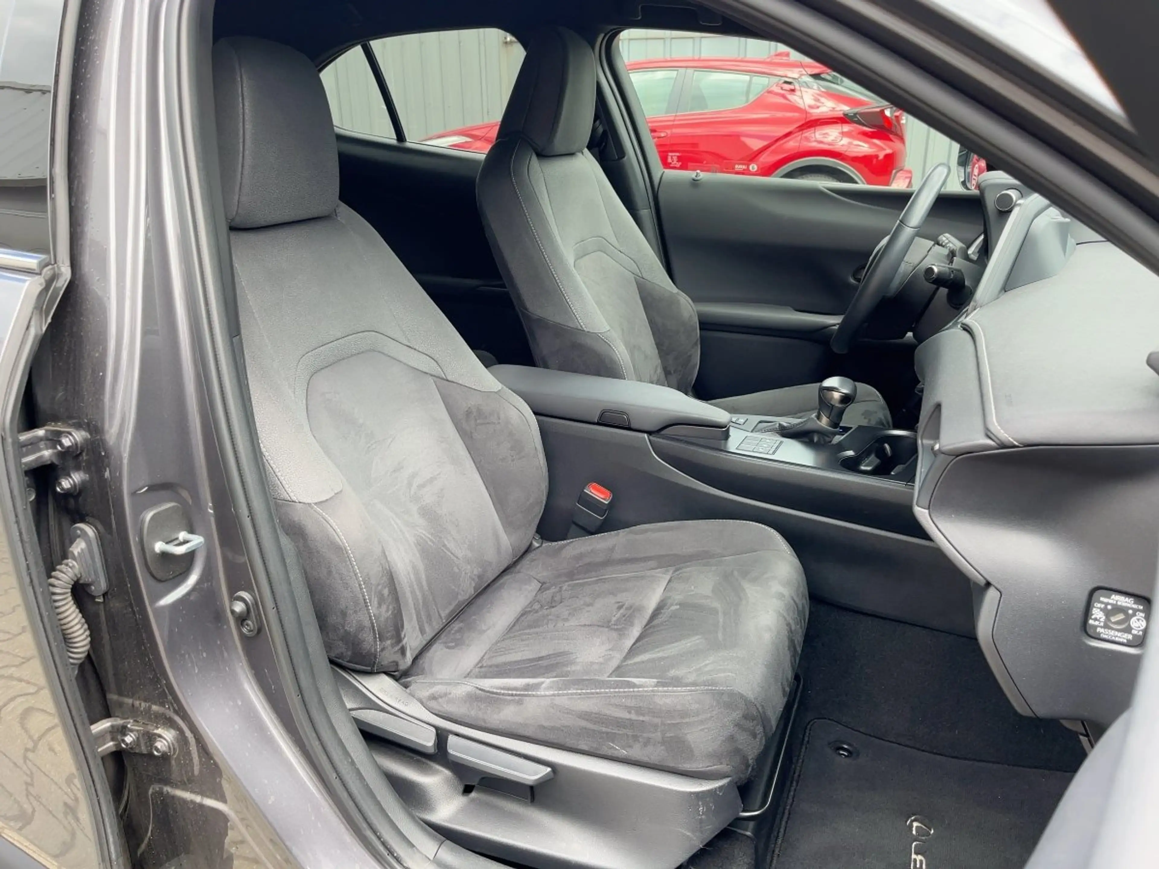 Lexus UX 250h Style Edition CloudNavi*ACC*KAM*SHZ — photo 9