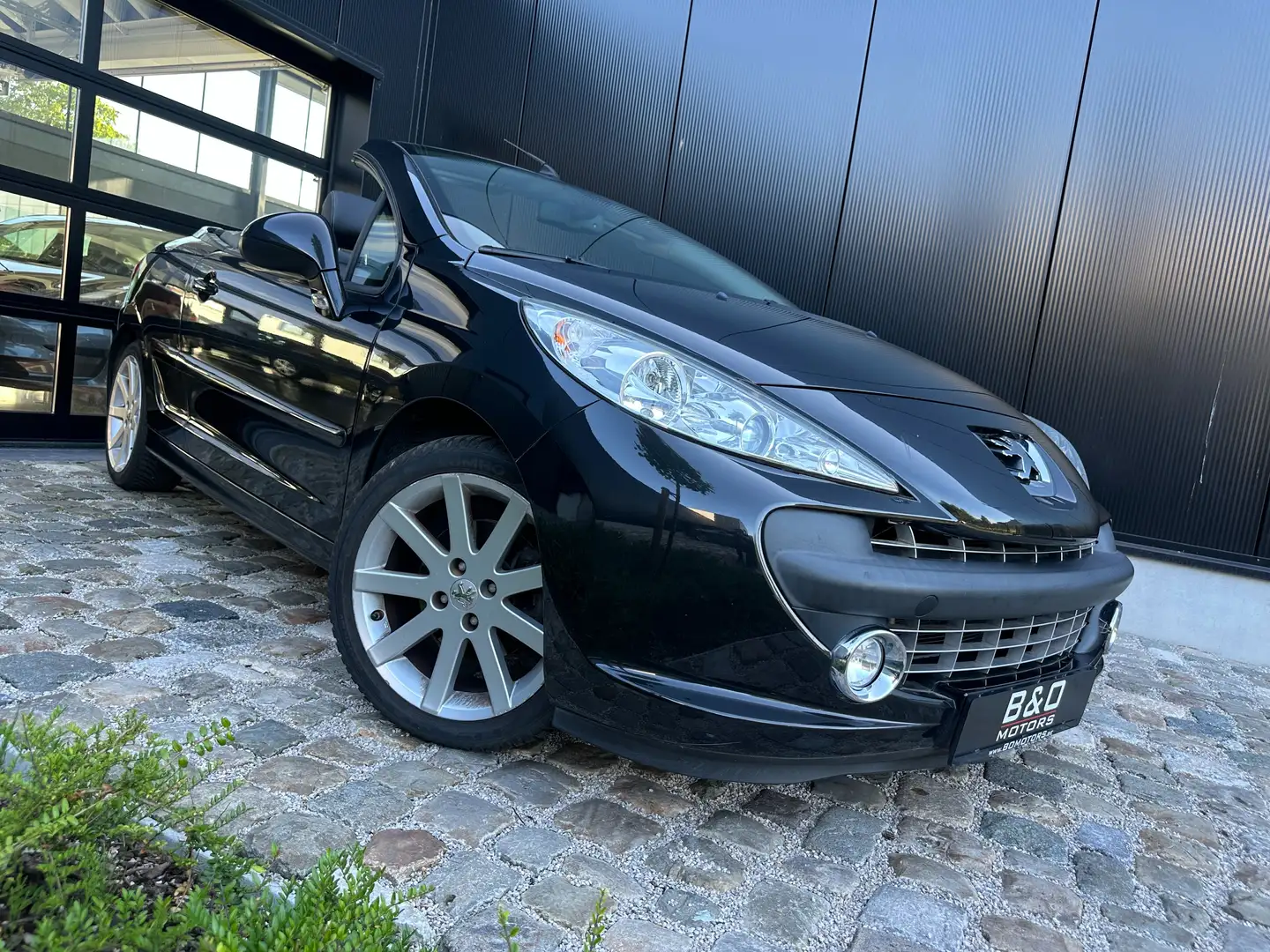 Peugeot 207 207 CC 1.6i VTi Roland Garros, Leder, Garantie Zwart - 1
