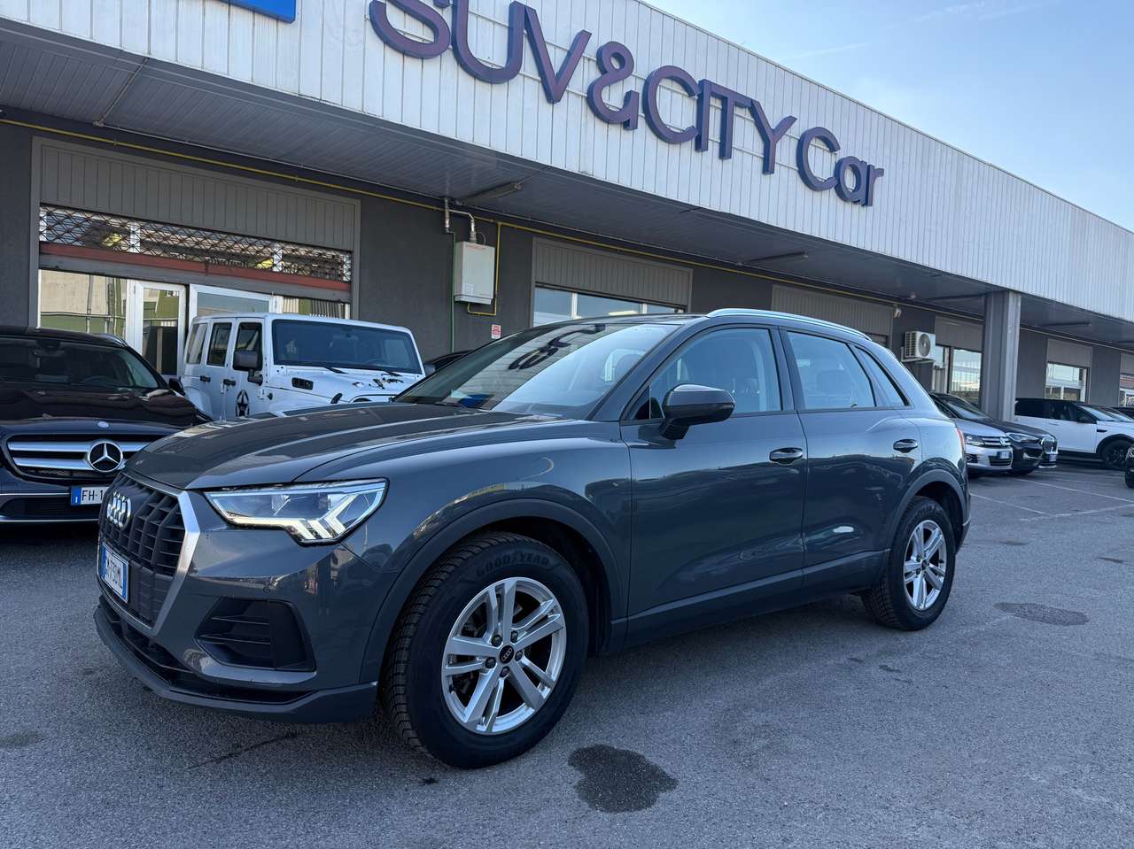 Audi Q3 35 2.0 tdi s-tronic