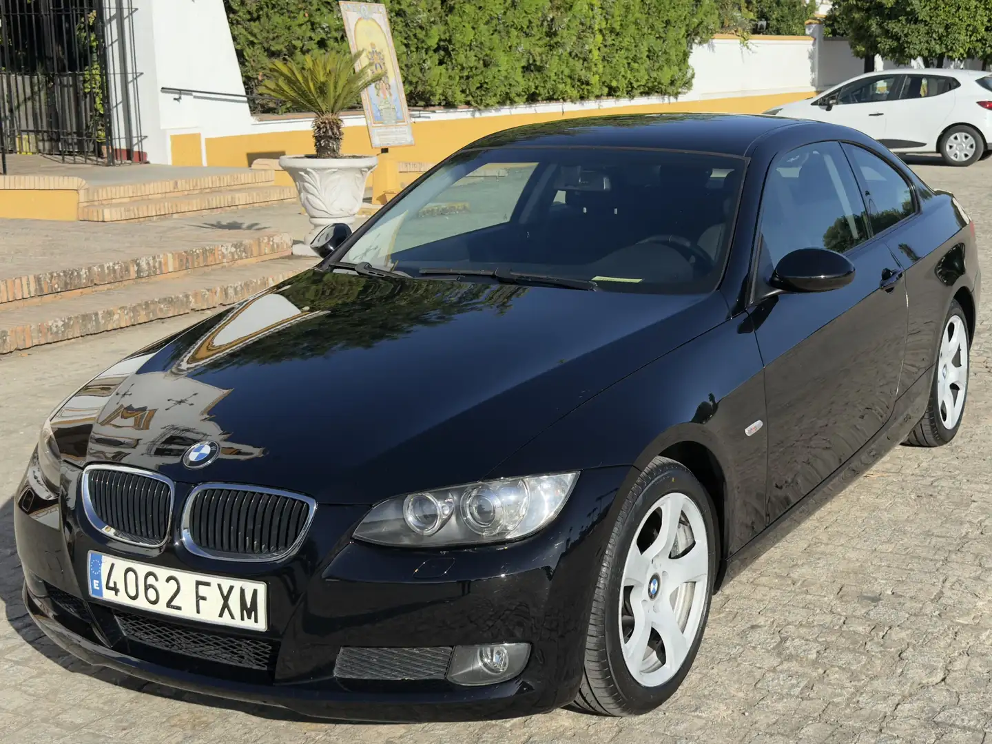 BMW 320 320d Coupé Aut. Negro - 2