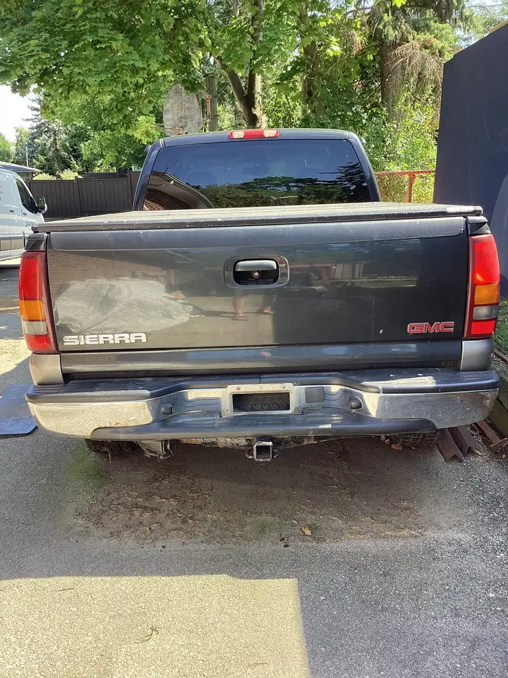 GMC 1500 снимка GMC 1500