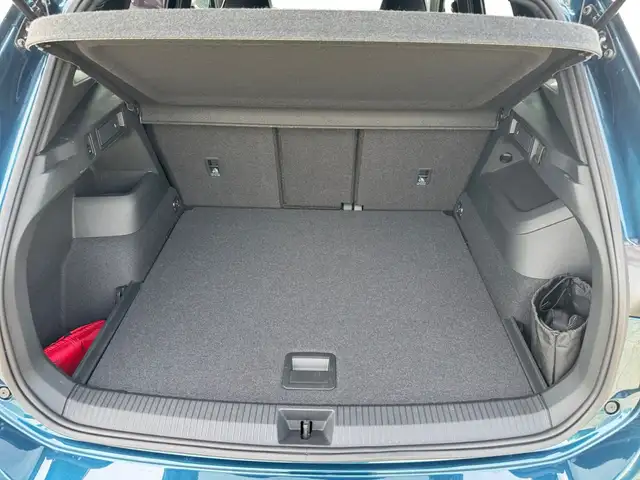 Volkswagen Tiguan view 14