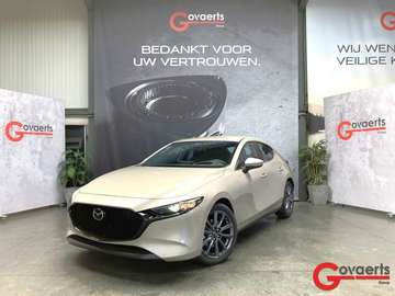 5DR Hatchback 2.0L e-Skyactiv X 186 hp 6AT Centre-