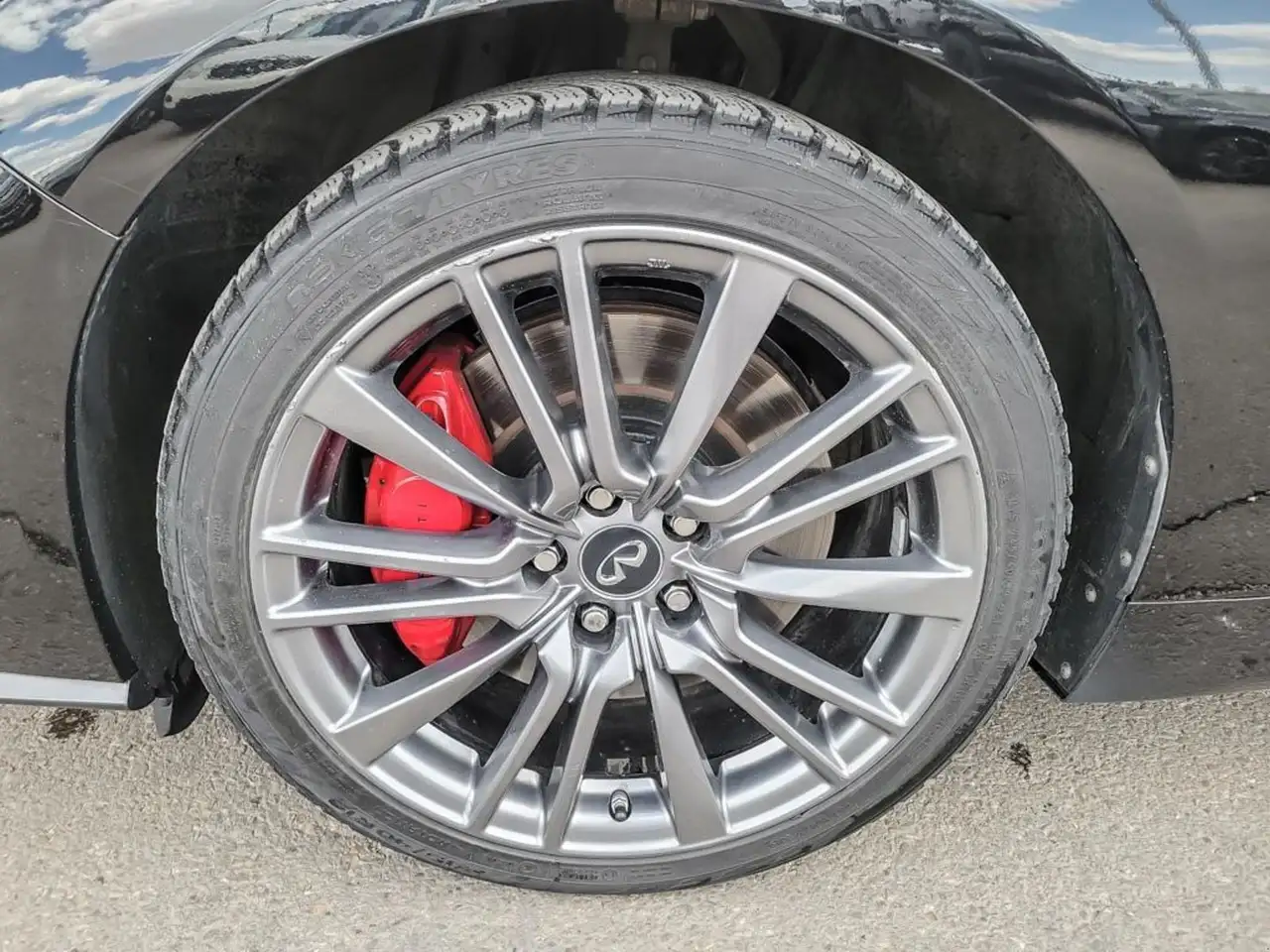 Infiniti Q50 снимка Infiniti Q50