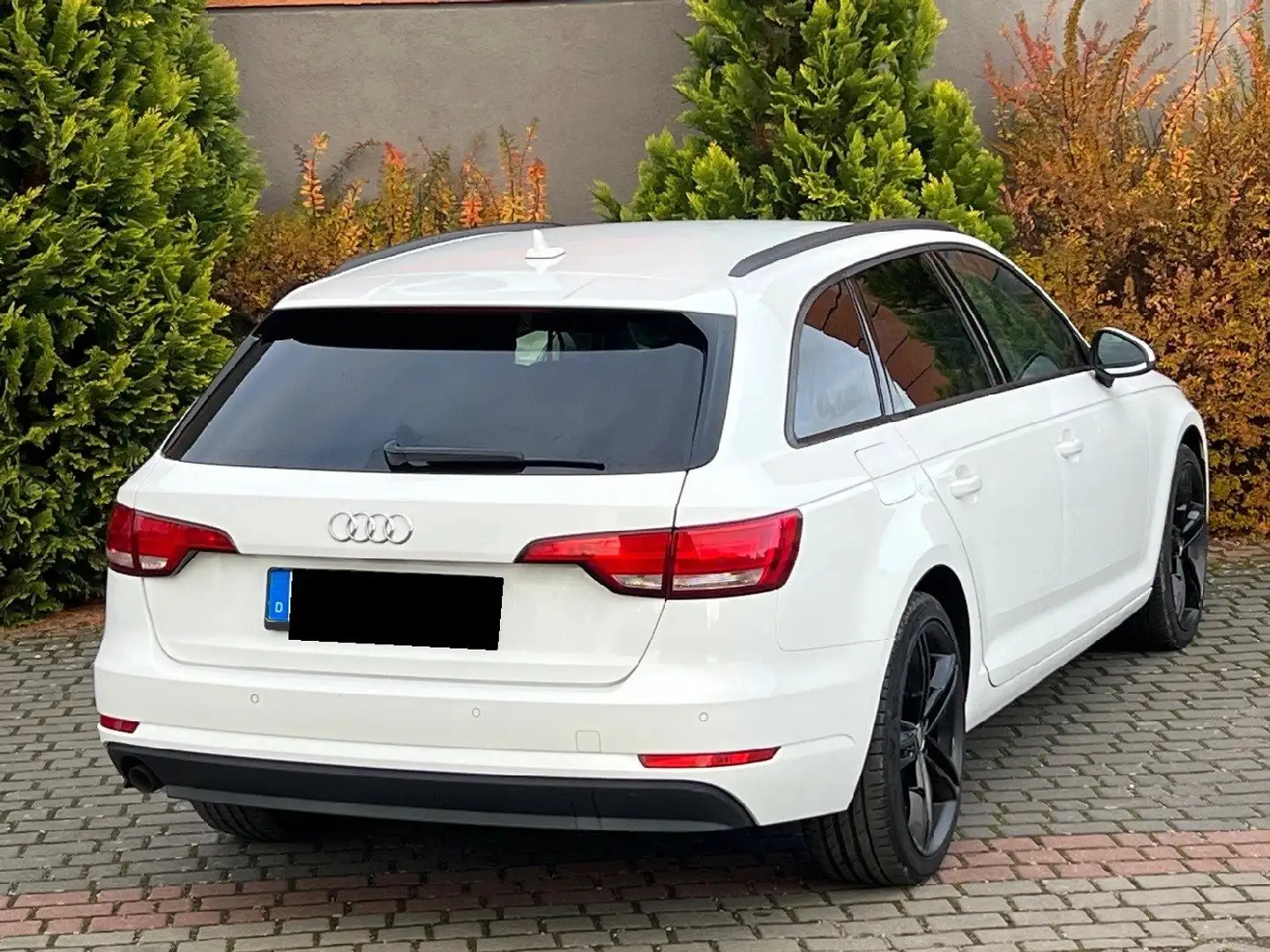 Audi A4 A4 Avant 2.0 TDI S tronic sport Weiß - 2