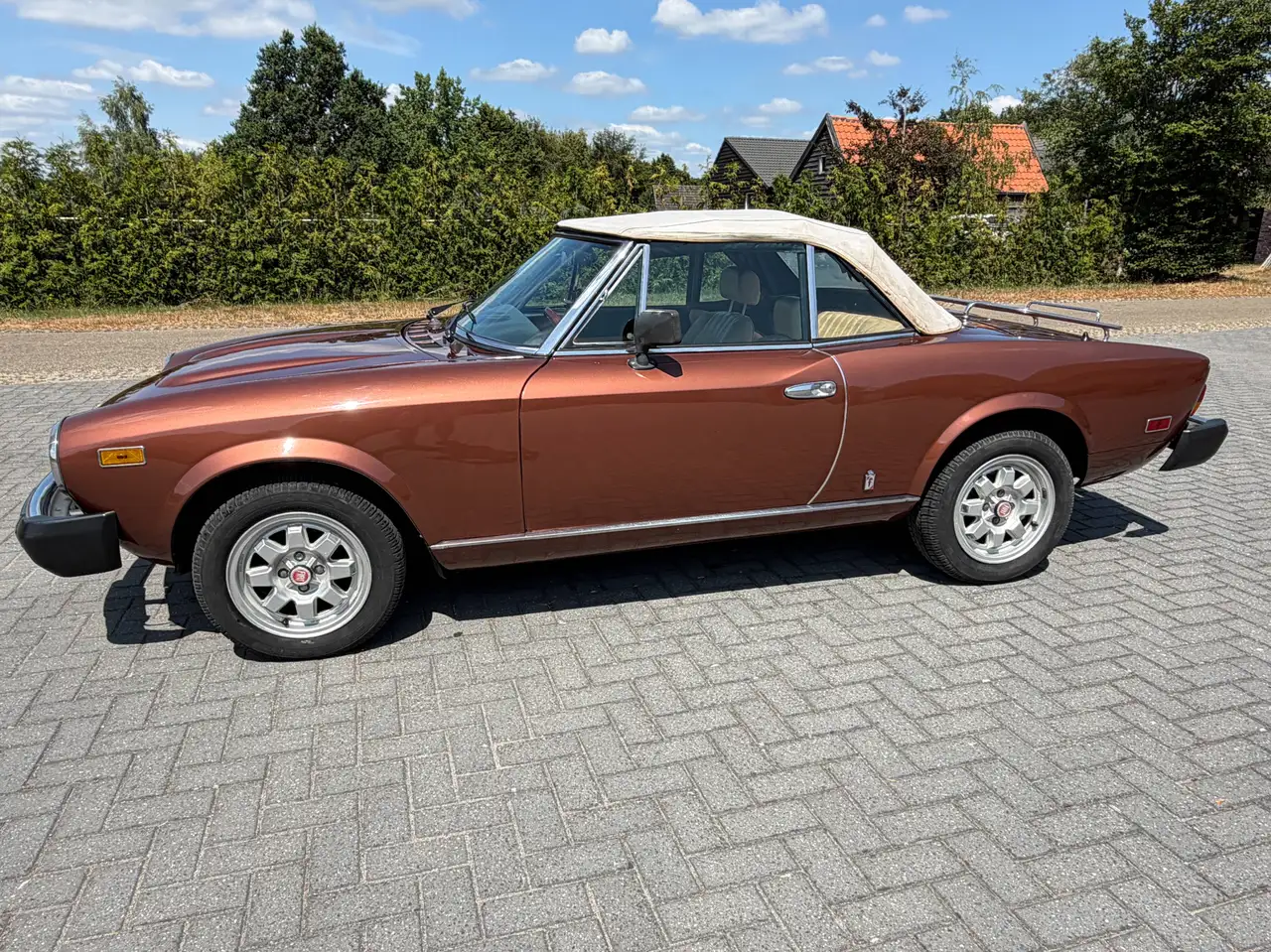Fiat 124 Spider 2000 H5, foto 12