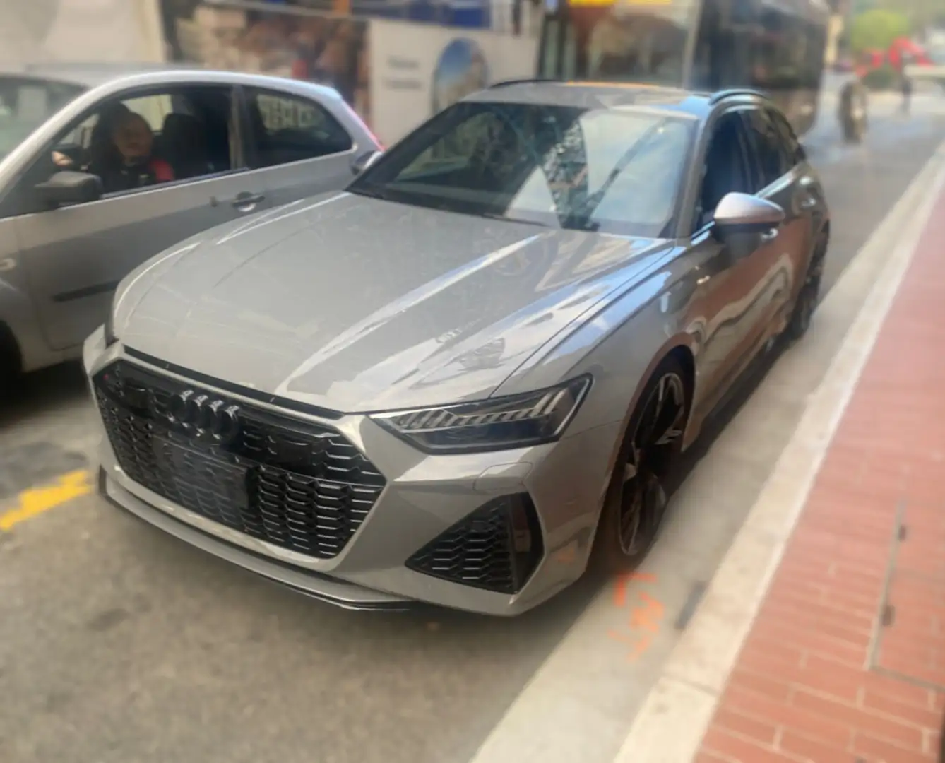 Audi RS6 RS6 Avant V8 4.0 TFSI 600 Tiptronic 8 Quattro RS6 Grau - 2