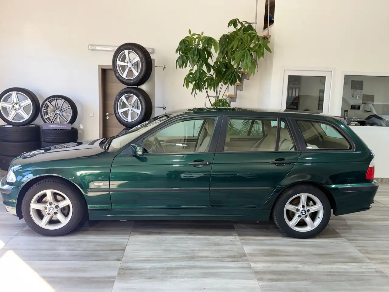 BMW 318 i Touring E46, foto 8