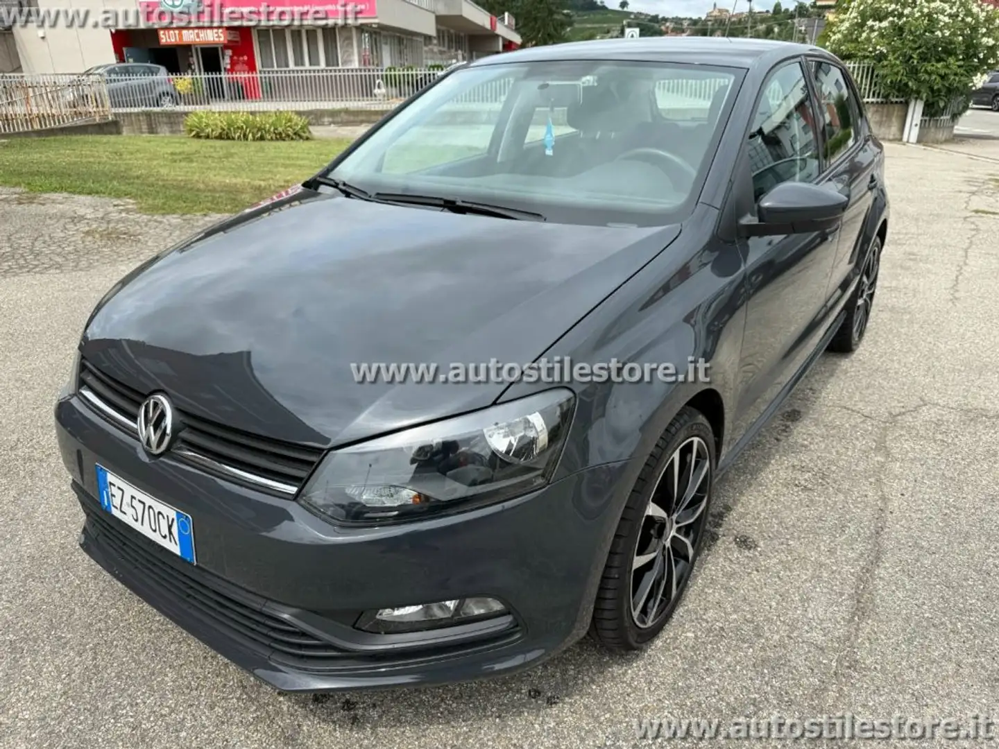 Volkswagen Polo 1.4 TDI 5p. Trendline BlueMotion Technology Gri - 1