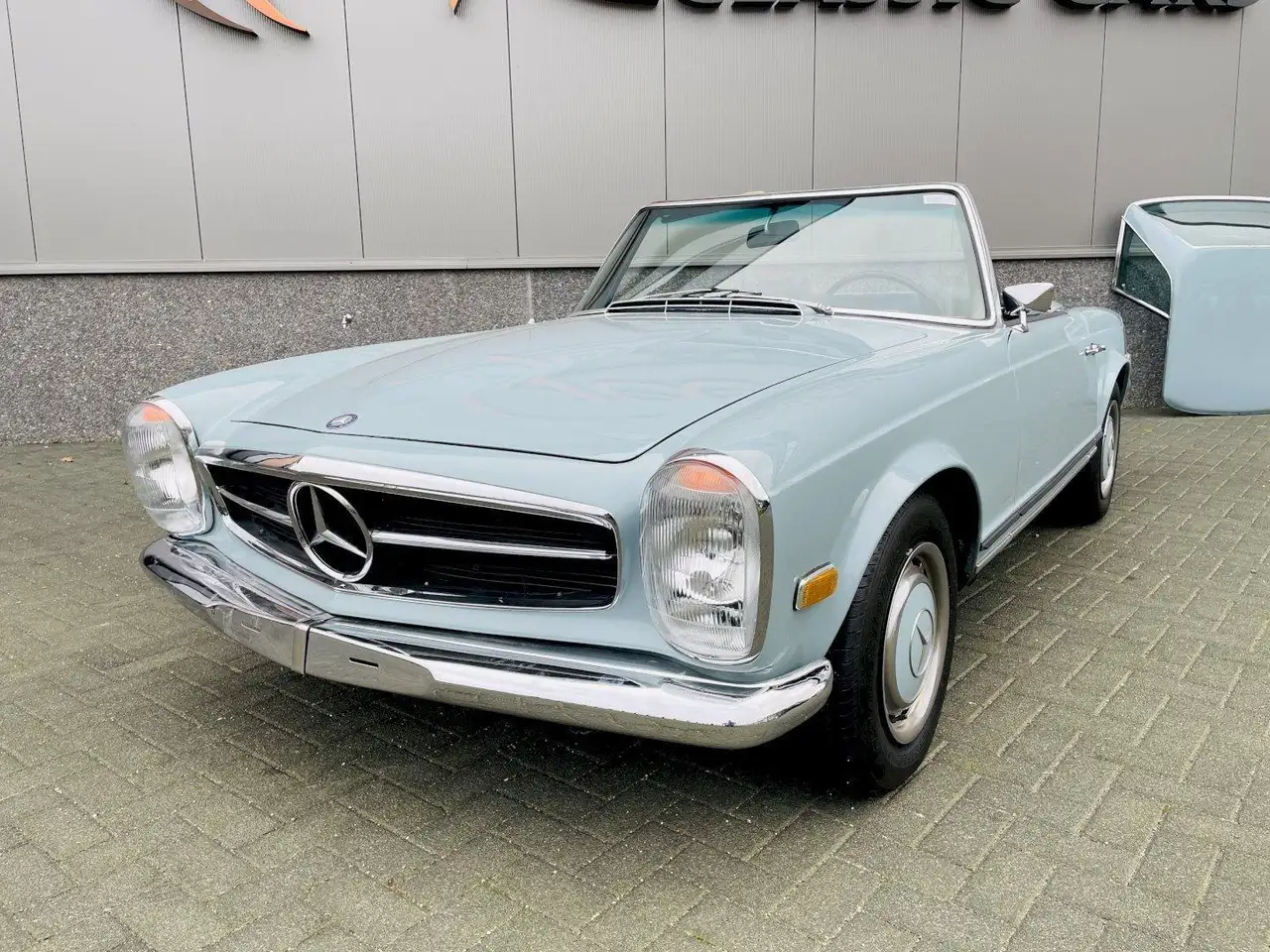 Mercedes-Benz SL 280 W113 Pagode, foto 3