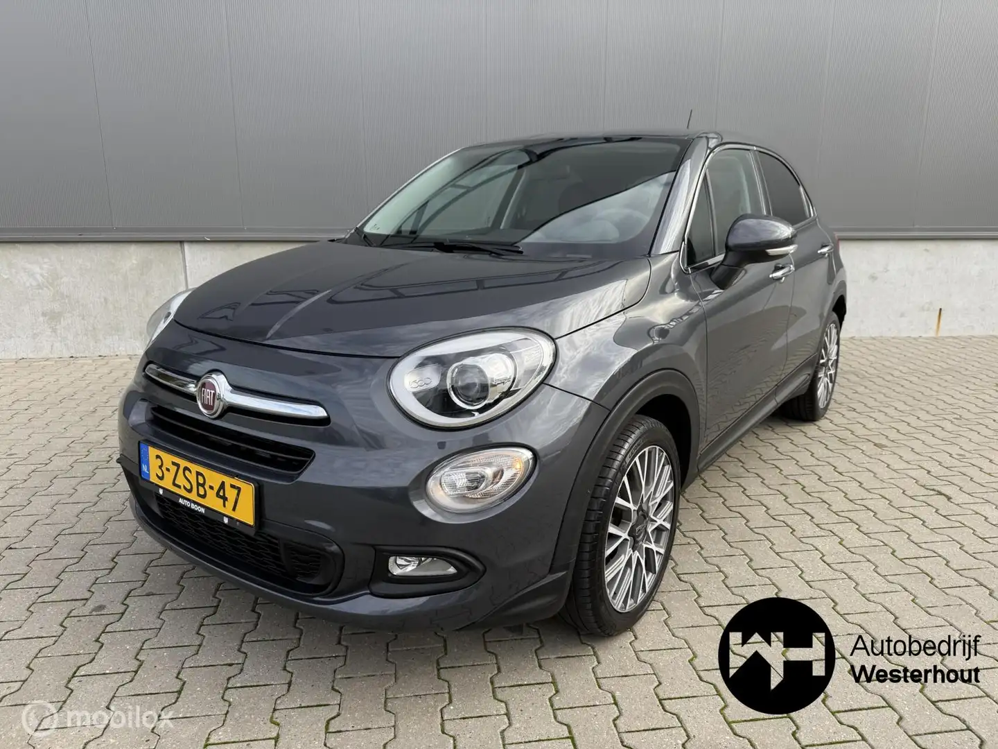 Fiat 500X 1.4 Turbo MultiAir Lounge Navi Leder Dealer onderh Grau - 2