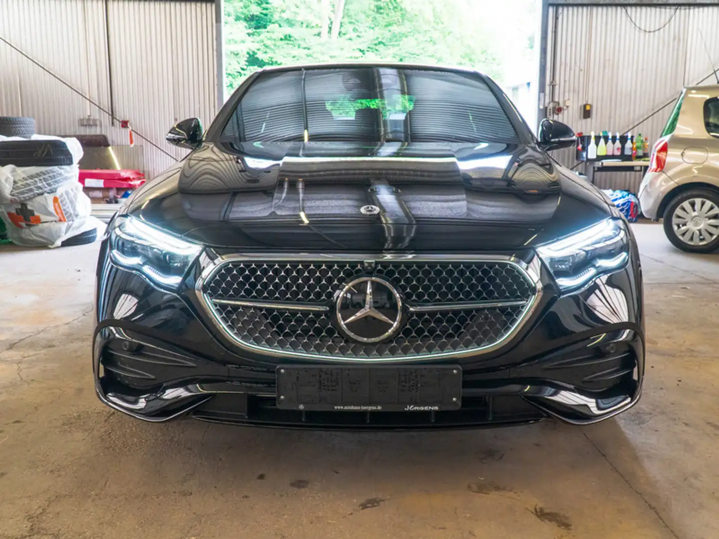 Mercedes-Benz E 200 AMG-Sport/DIGITAL/360/Pano/Night/Sitzklima Noir - 2