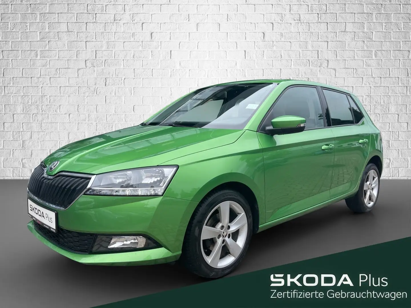 Skoda Fabia 1.0 Limo Schaltgetriebe - Cool Plus Grün - 1