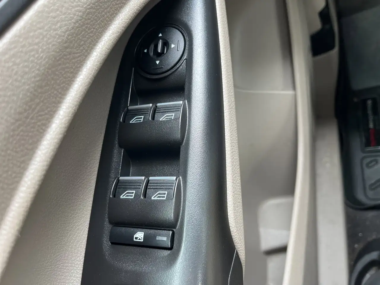 Ford Transit Connect fotografie Ford Transit Connect