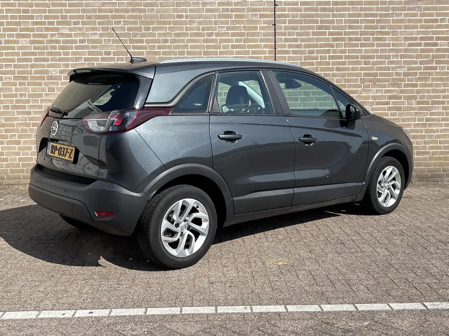 Opel Crossland X 1.2 Turbo Online Edition | Airco | Cruise | Navi | Grijs - 2