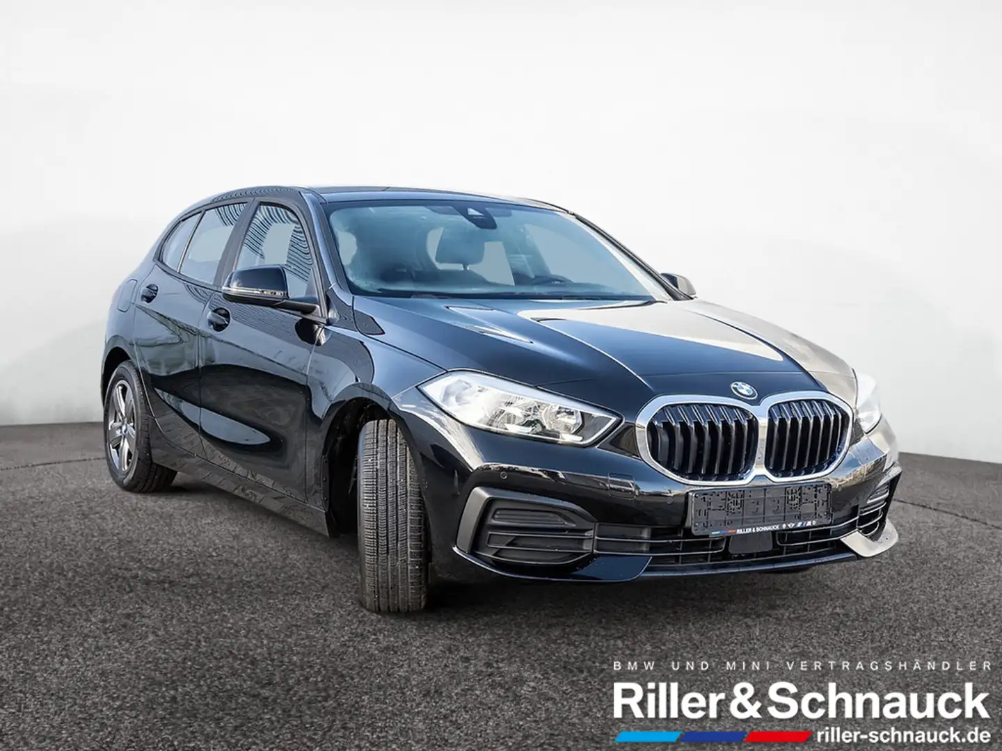 BMW 116 i Advantage NAVI+WLAN+KLIMAAUT+SITZHZG+PDC Schwarz - 2