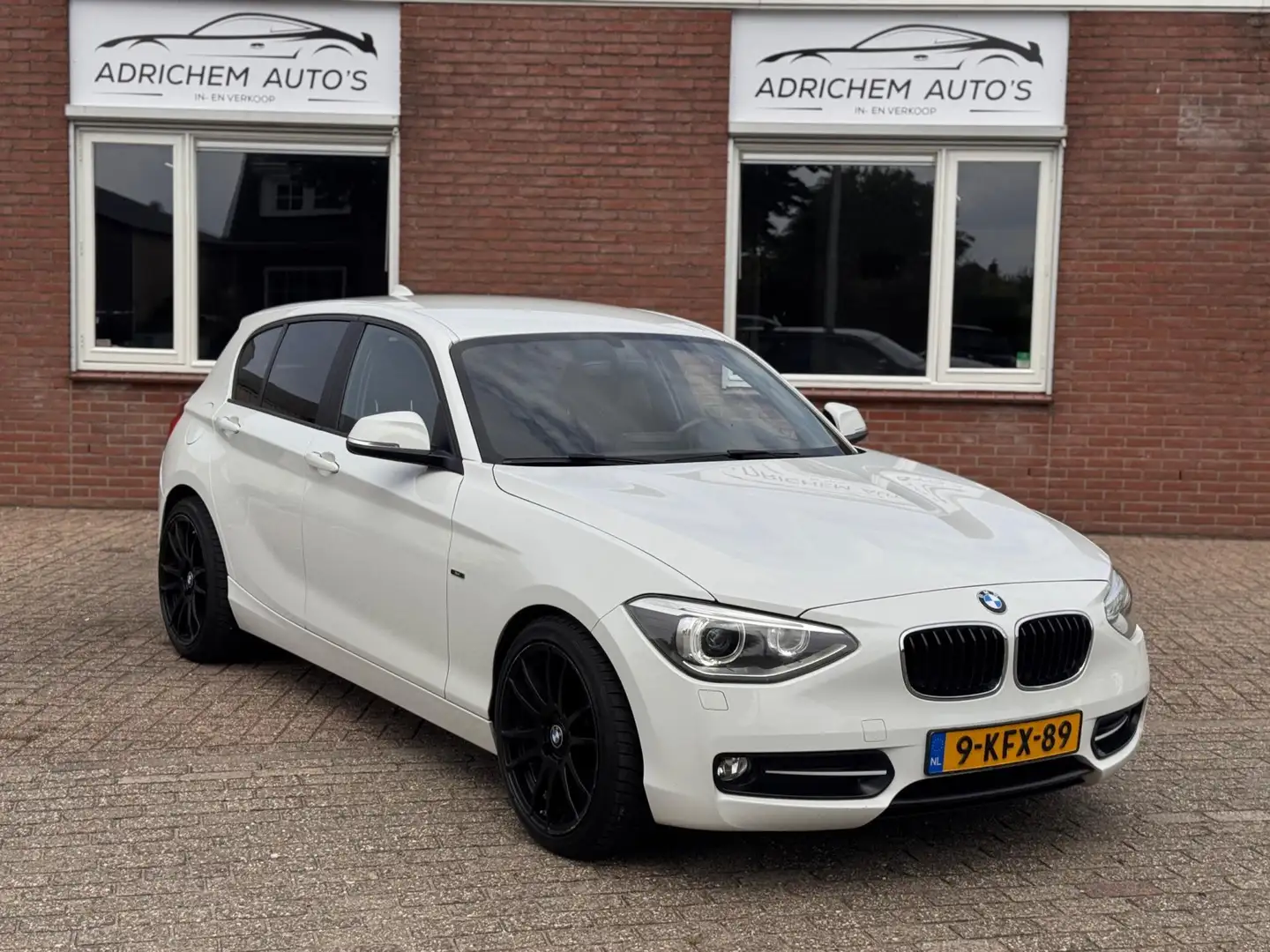 BMW 114 1-serie 114i EDE Business Sport Wit - 1