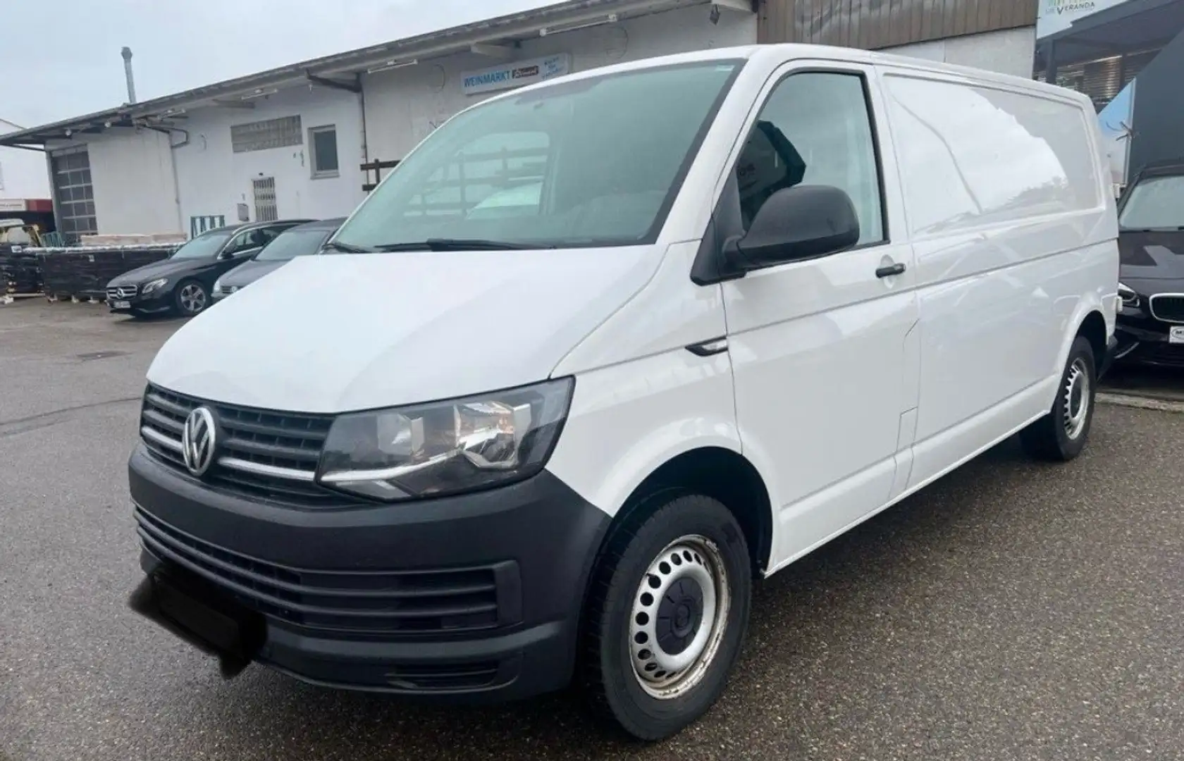 Volkswagen T6 Transporter - 1