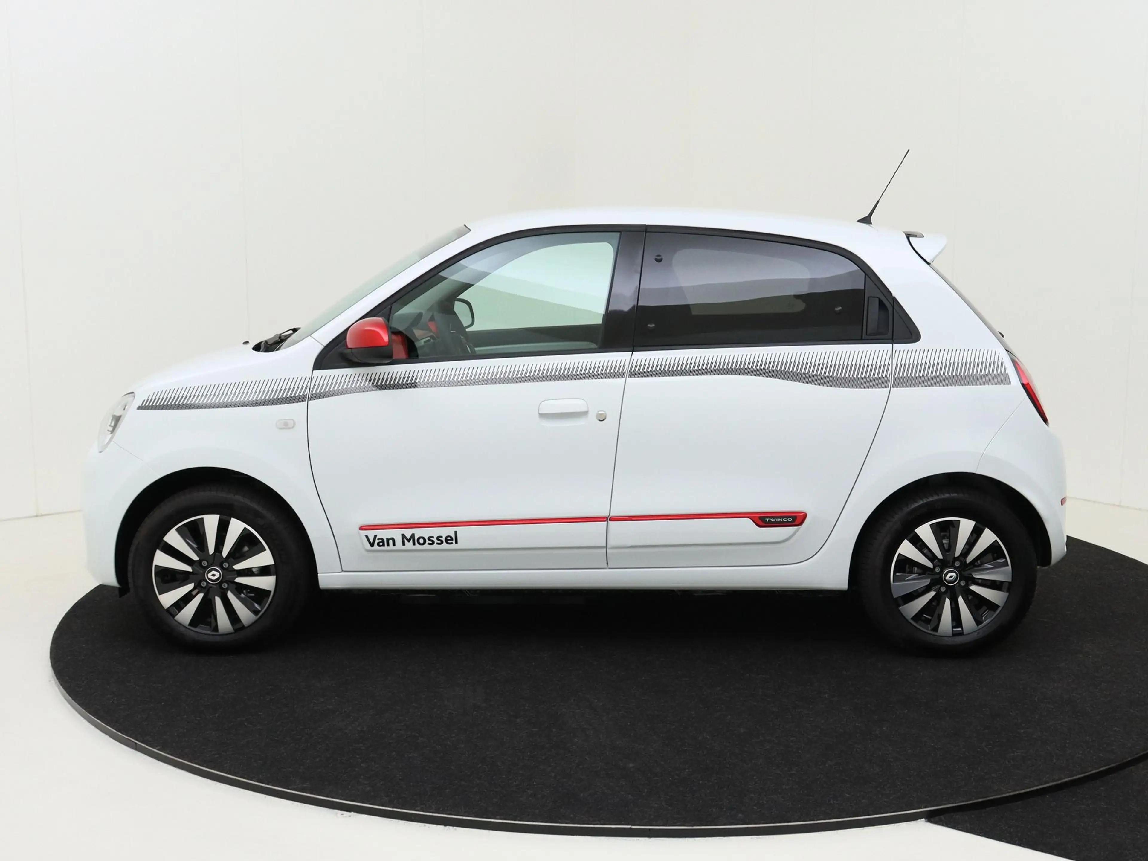 Renault Twingo Z.E. R80 E-Tech Techno 22 kWh Airco | Navigatie | — photo 2