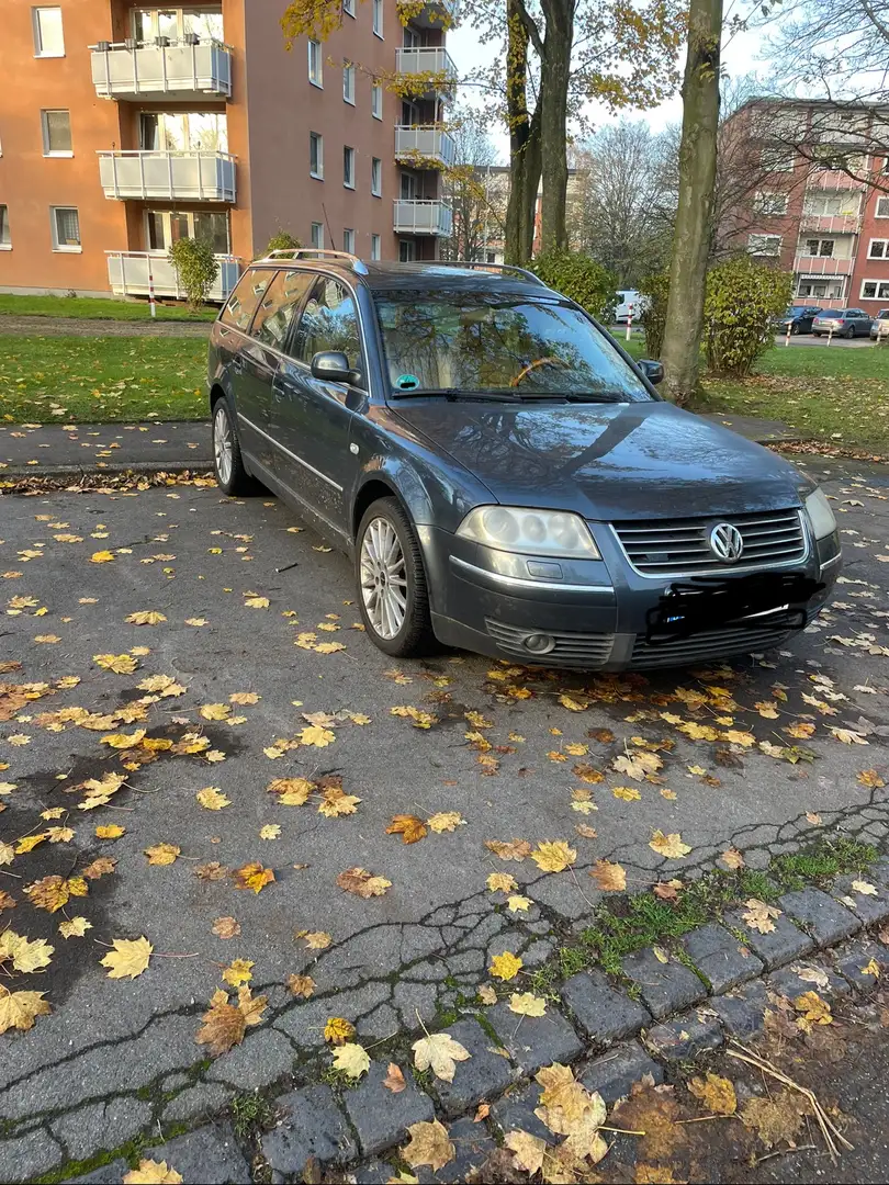 Volkswagen Passat Variant 4.0 W8 4Motion passat zwie jahre Tüv absulut voll Grigio - 2