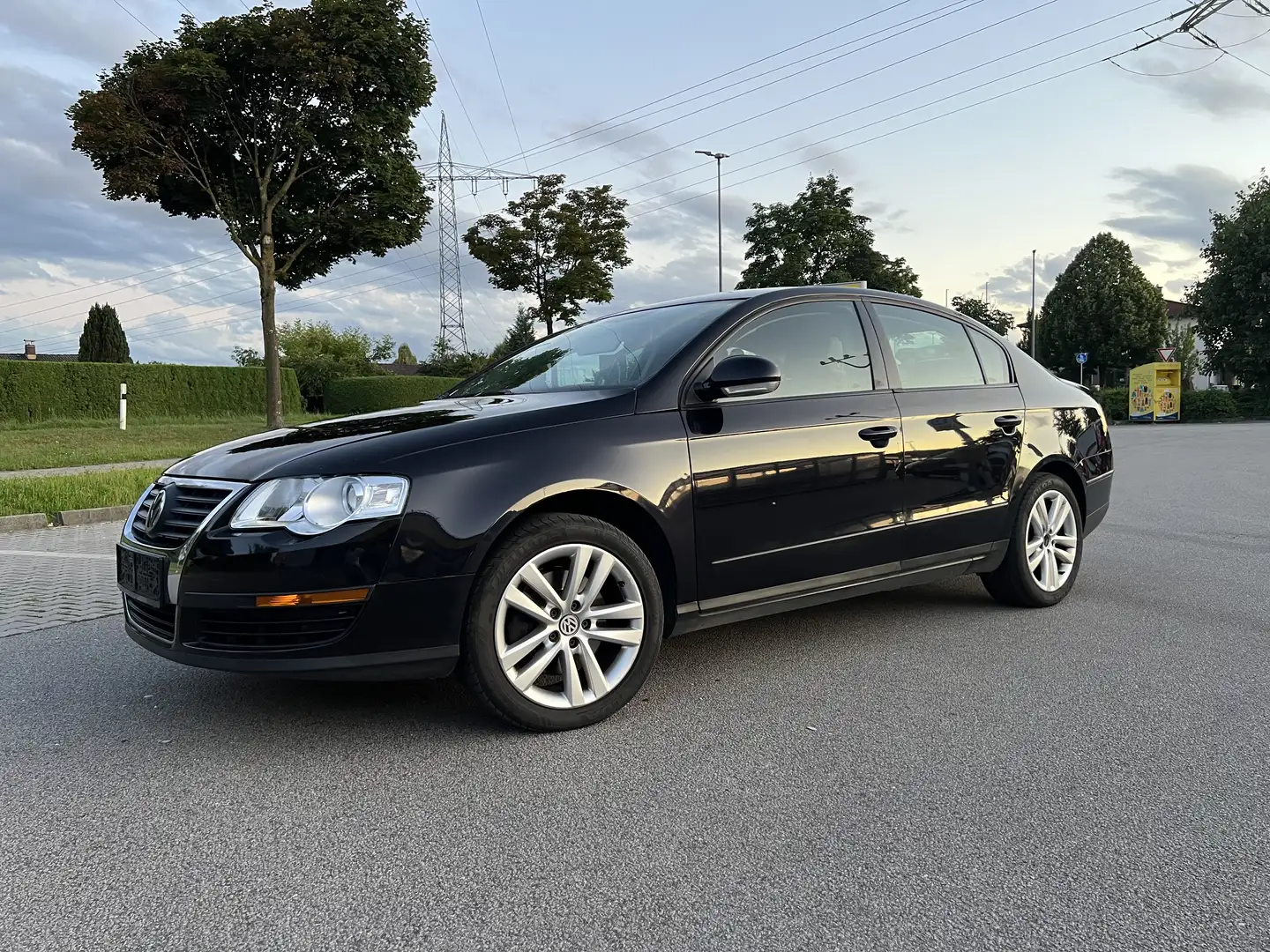 Volkswagen Passat 1.9 TDI Comfortline - 1