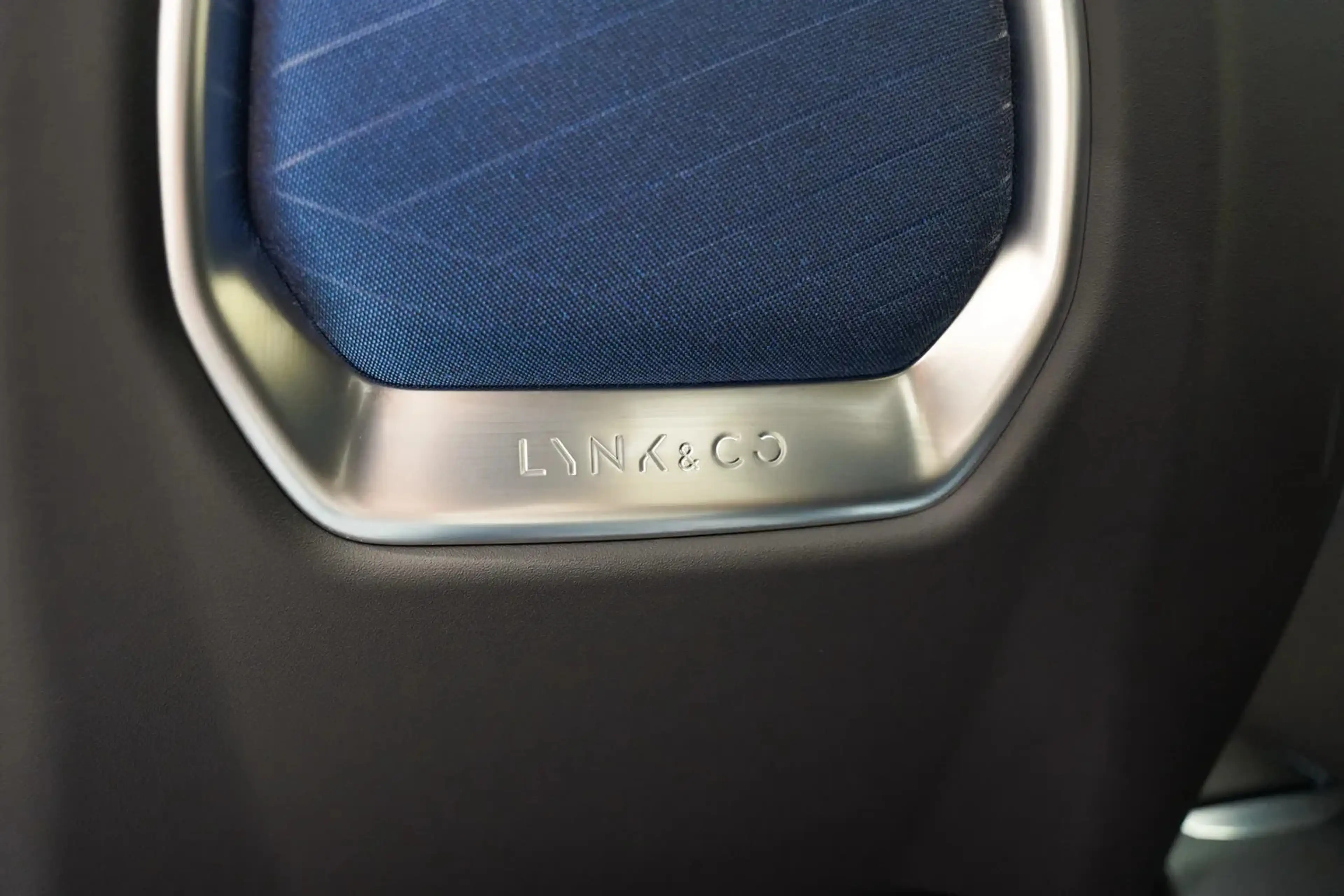 Lynk & Co 01 1.5 PHEV [ Panorama Navi 360°-Camera Keyless ] — photo 15