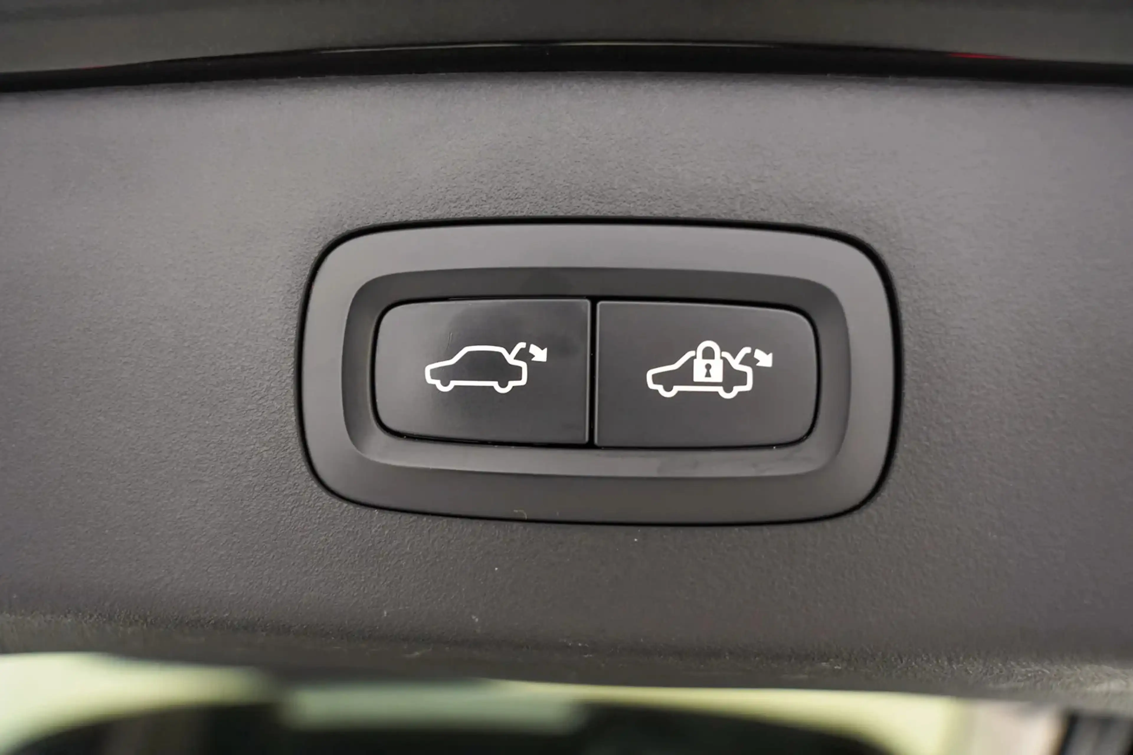 Lynk & Co 01 1.5 PHEV [ Panorama Navi 360°-Camera Keyless ] — photo 11
