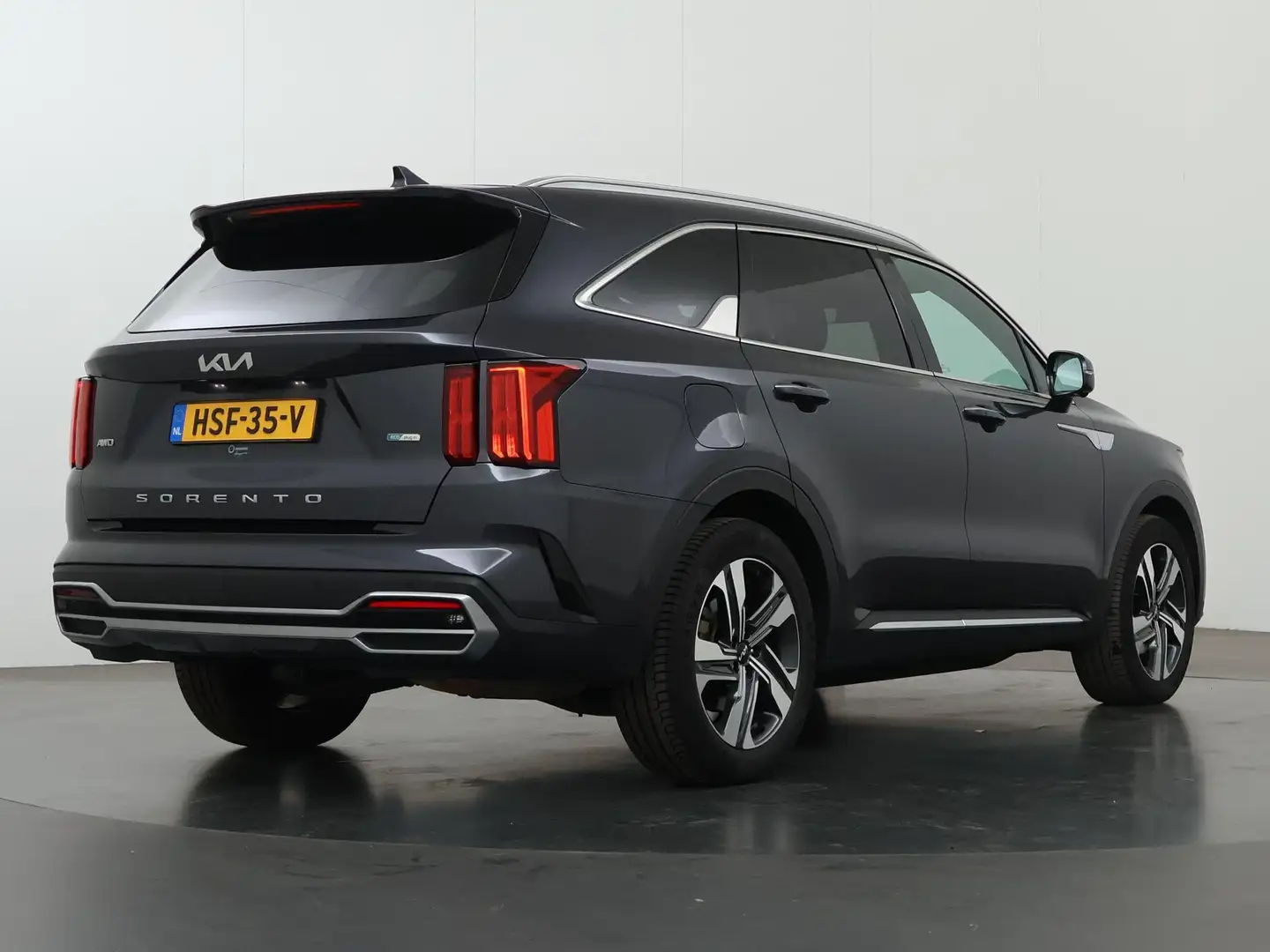 Kia Sorento 1.6 T-GDI Plug-in Hybrid 4WD ExecutiveLine 5p. | N Grijs - 2