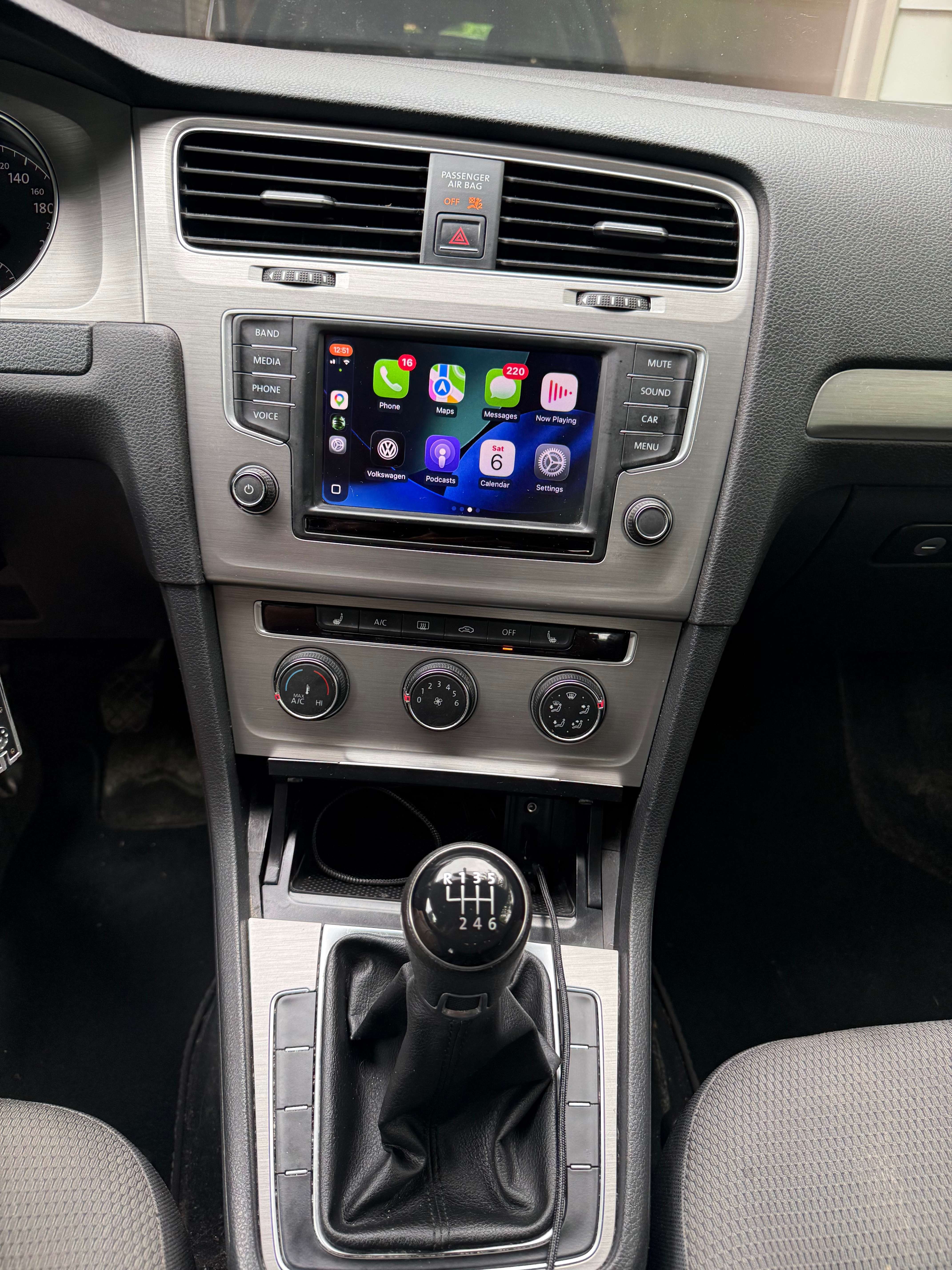 2015 Volkswagen Golf Trendline thumb 9