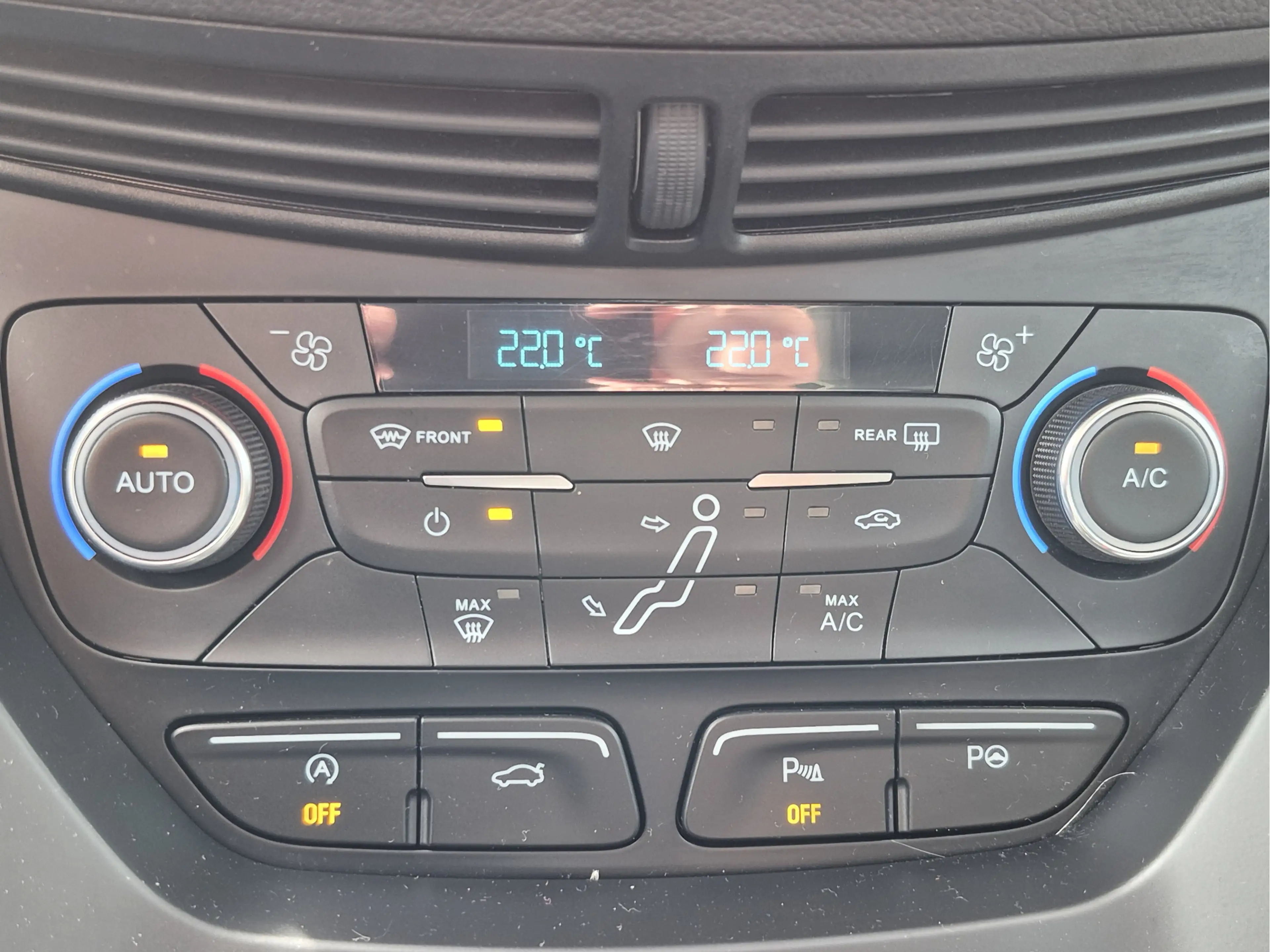 Ford Grand C-Max BWJ 11-2016 | 1.5T 183PK Titanium AUTOMAAT | TREKH — photo 18