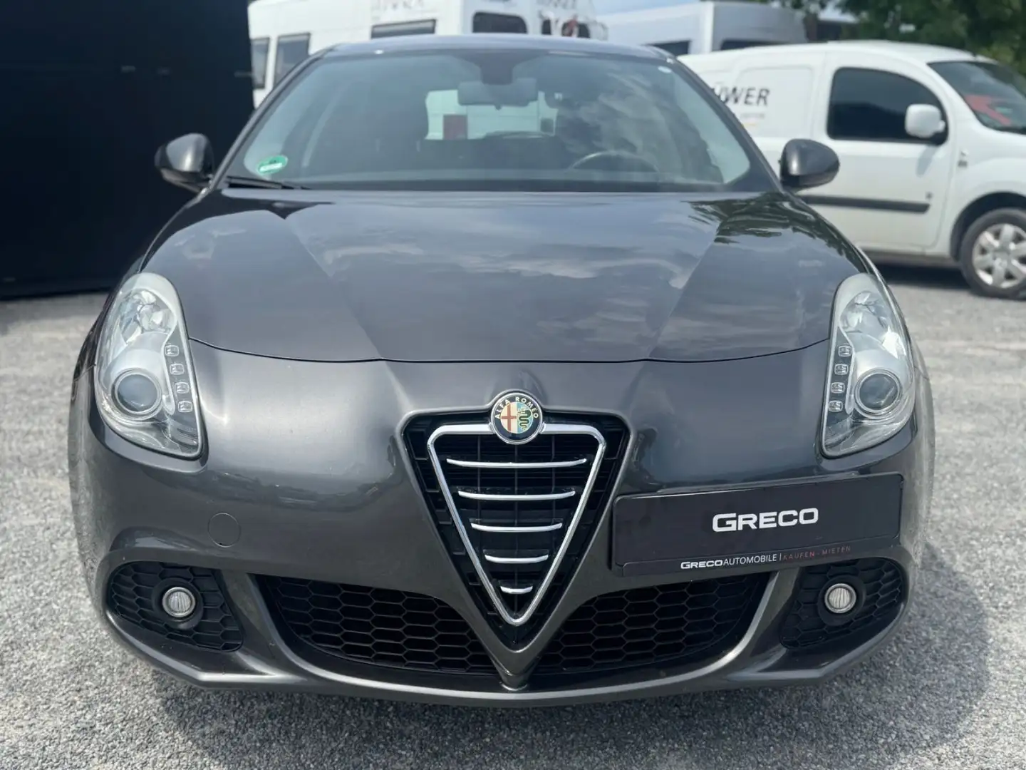 Alfa Romeo Giulietta 1.4 Super / Klimaautomatik Grau - 2