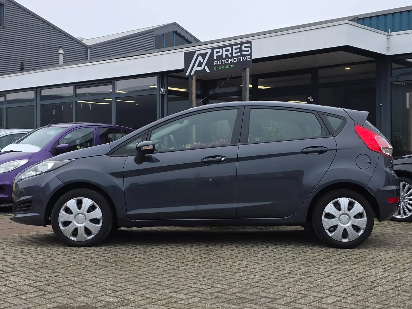 Ford Fiesta 1.0 Style |AIRCO|CRUISE|NAVI|ELEKTR RAMEN|CDV Grau - 2